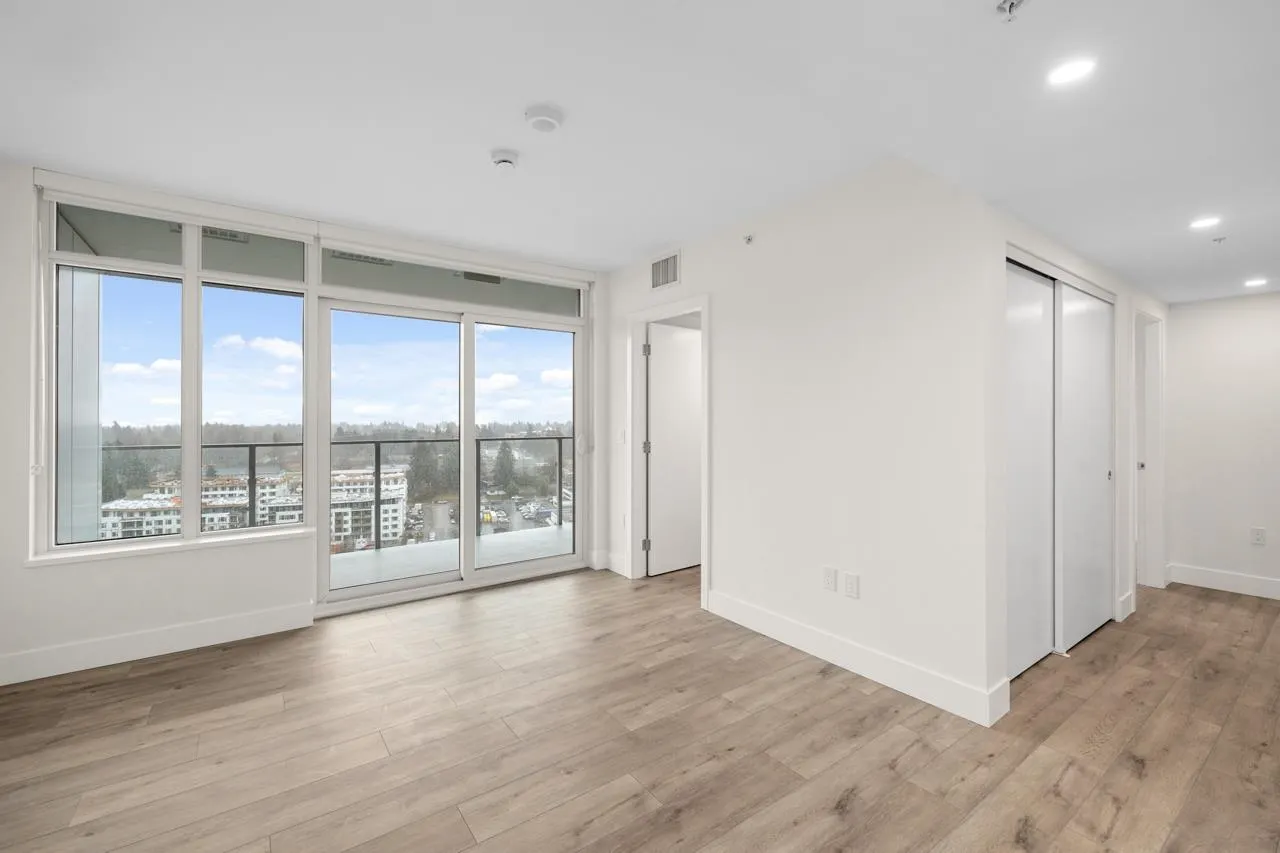 1901 10428 Whalley Boulevard