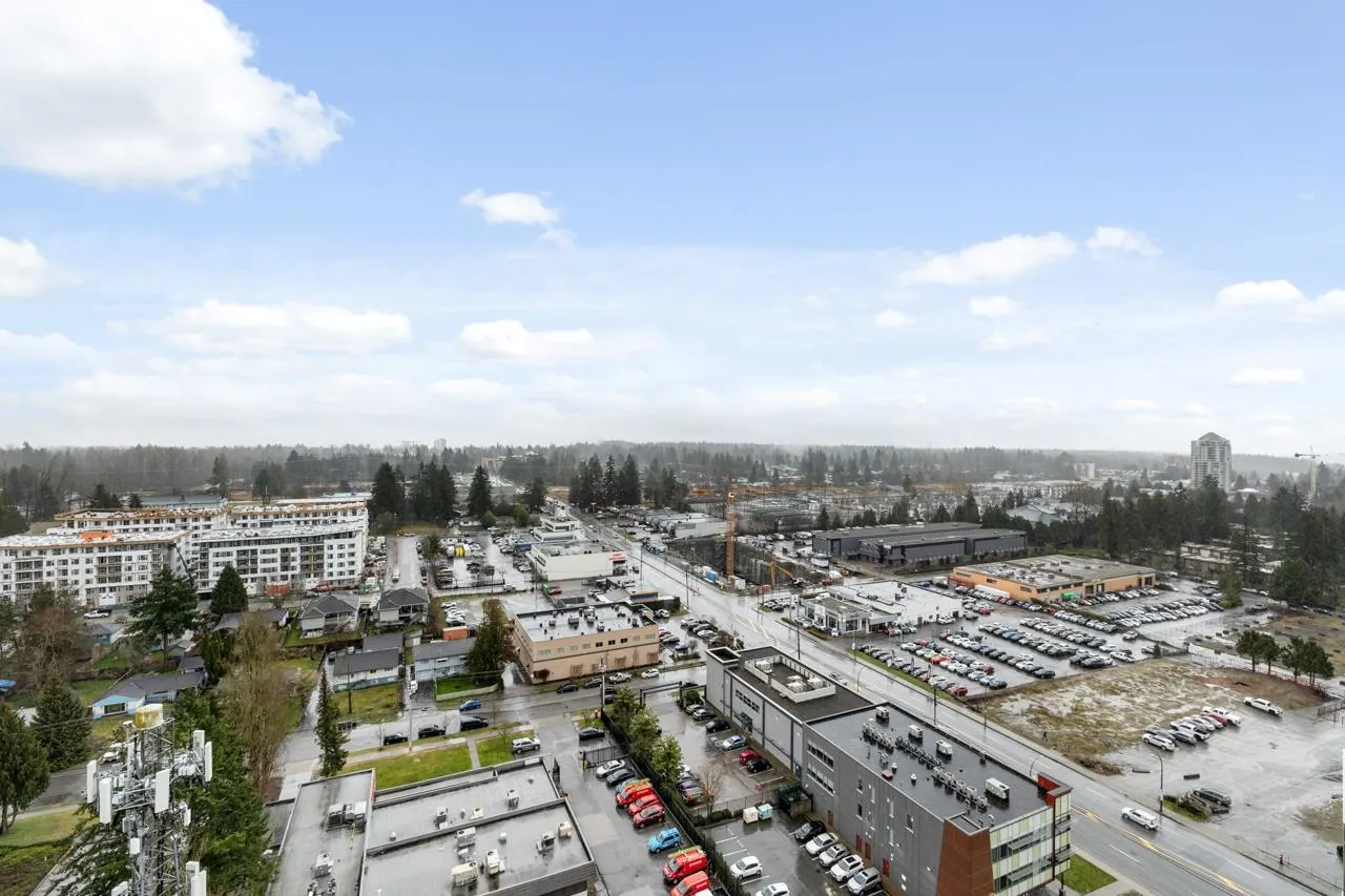 1901 10428 Whalley Boulevard
