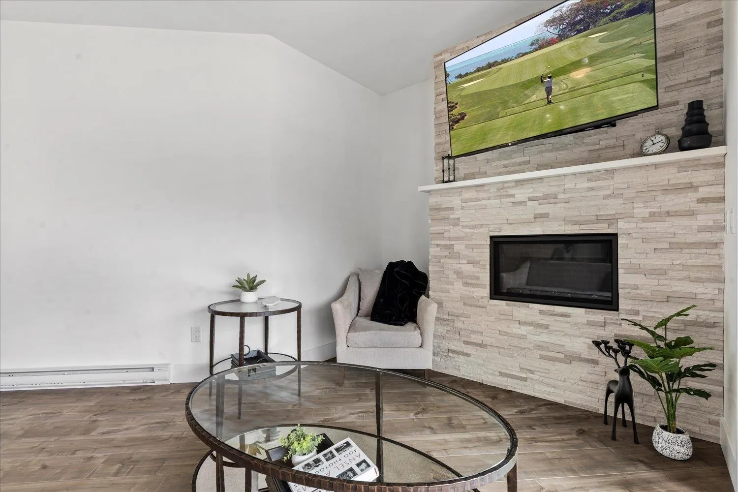 310 5384 Tyee Lane