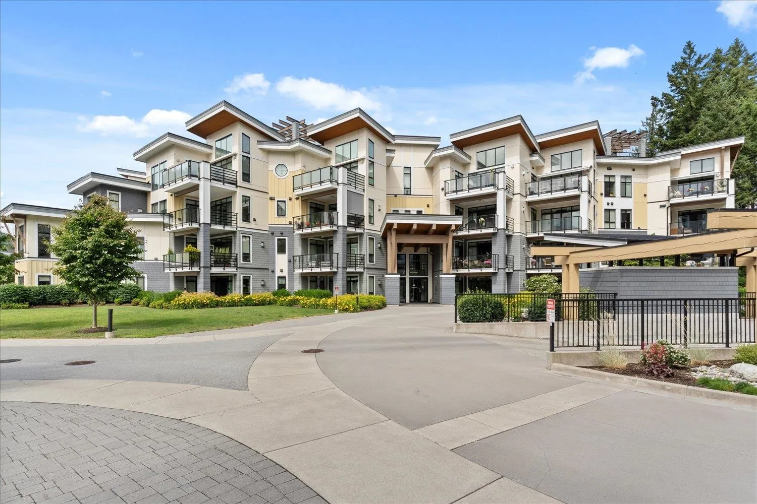 310 5384 Tyee Lane