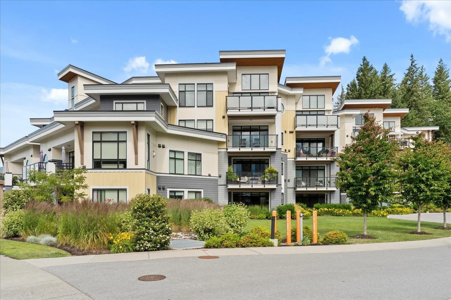 310 5384 Tyee Lane