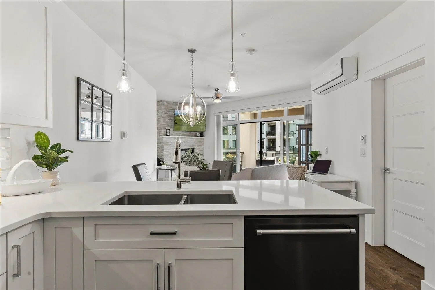 310 5384 Tyee Lane