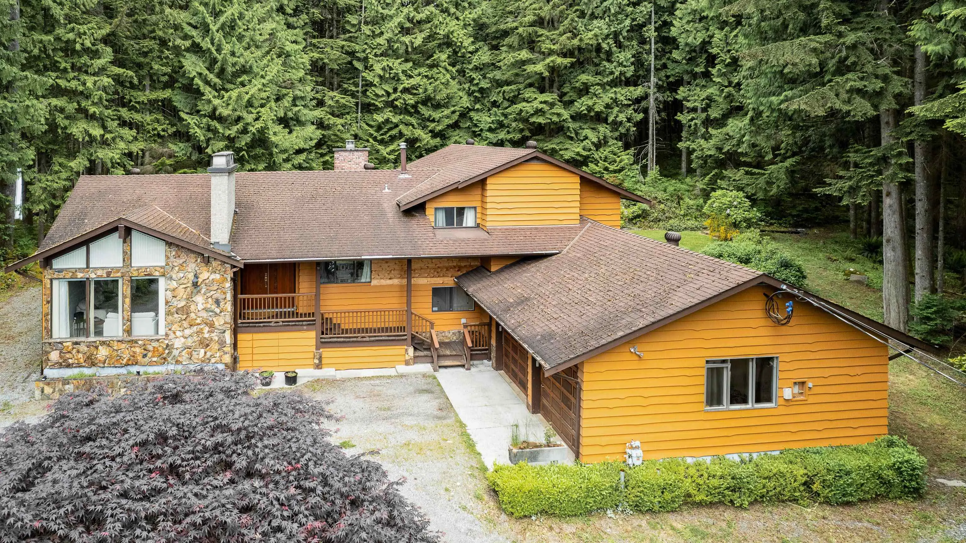 27573 Sayers Crescent