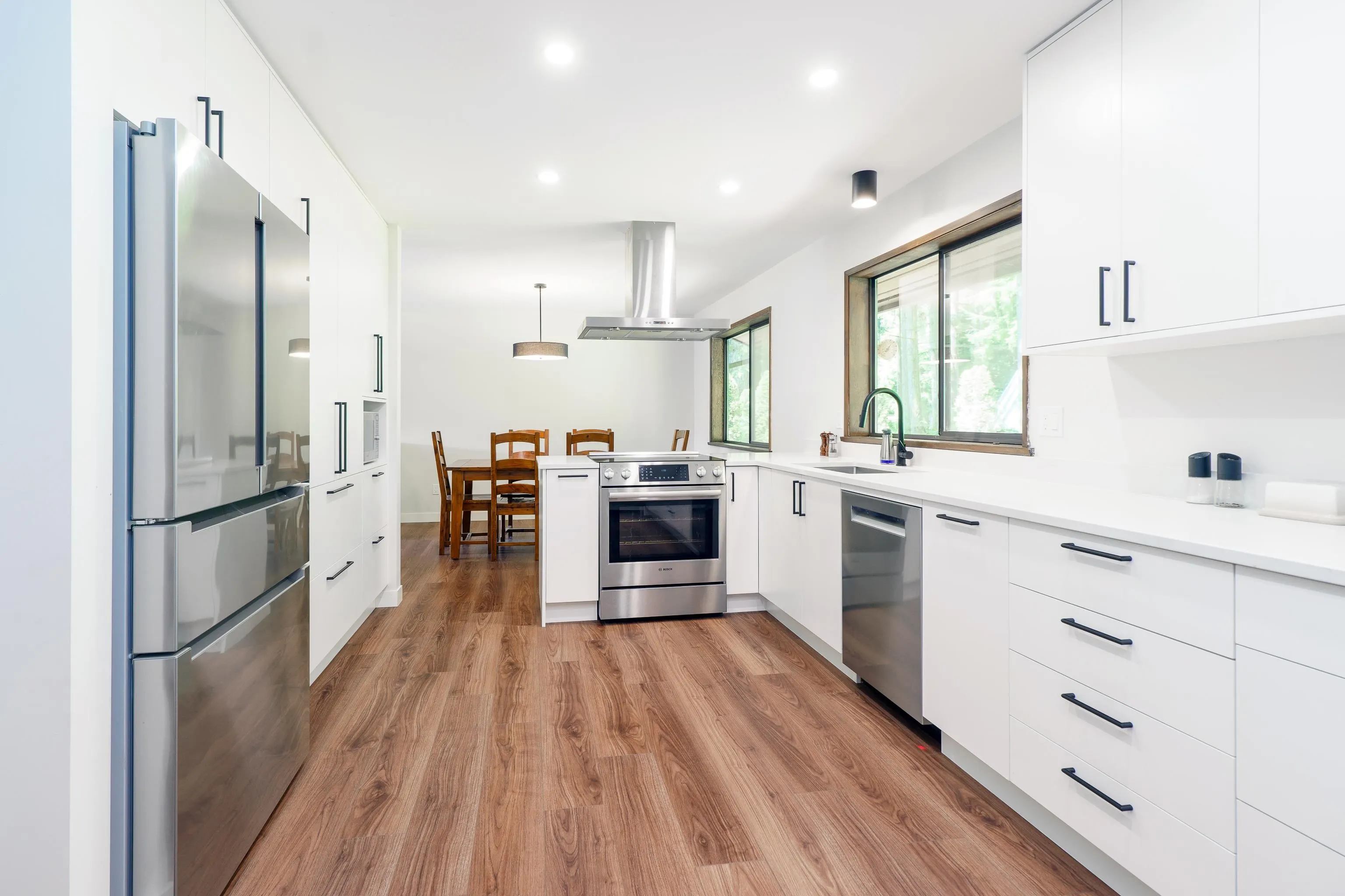 27573 Sayers Crescent