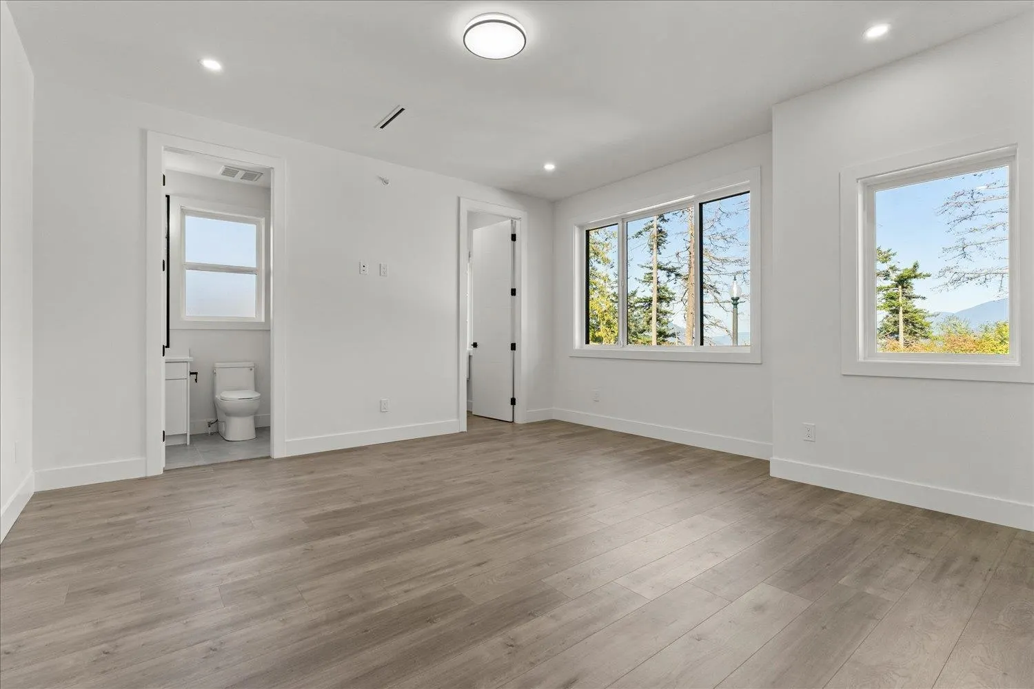 5578 Crimson Ridge
