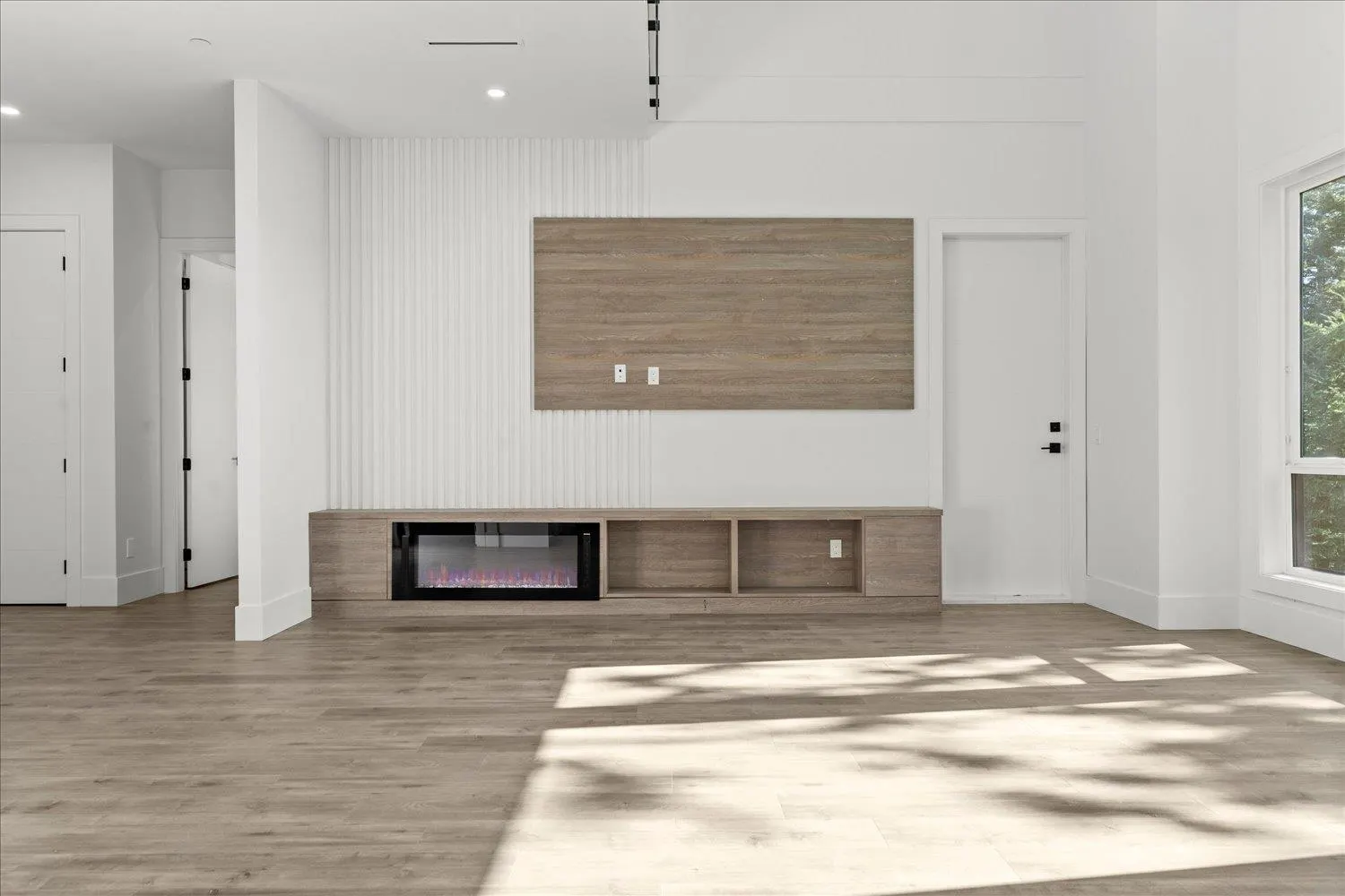 5578 Crimson Ridge