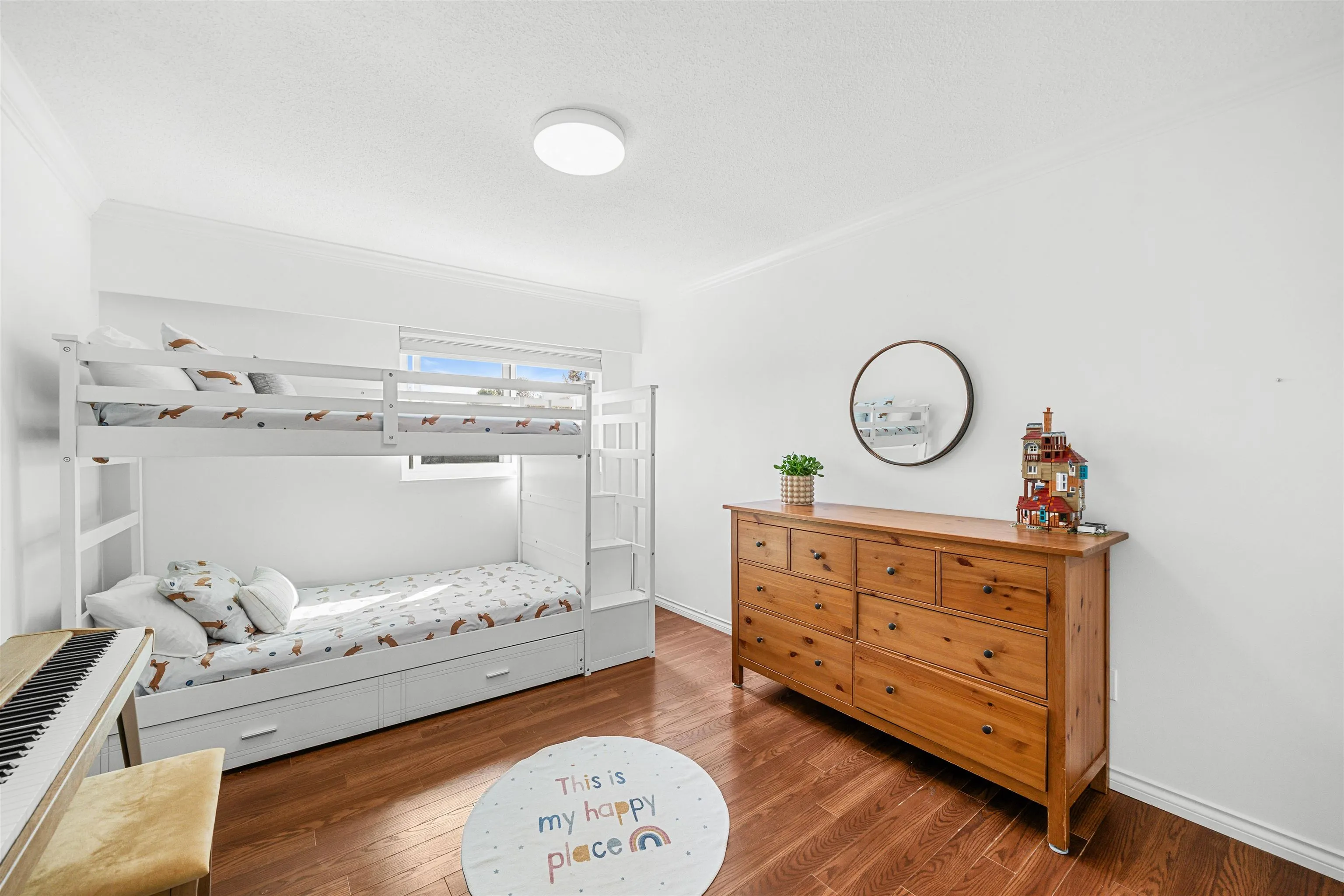 927 Old Lillooet Road