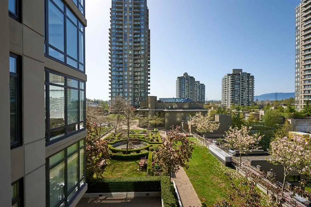 505 2355 Madison Avenue