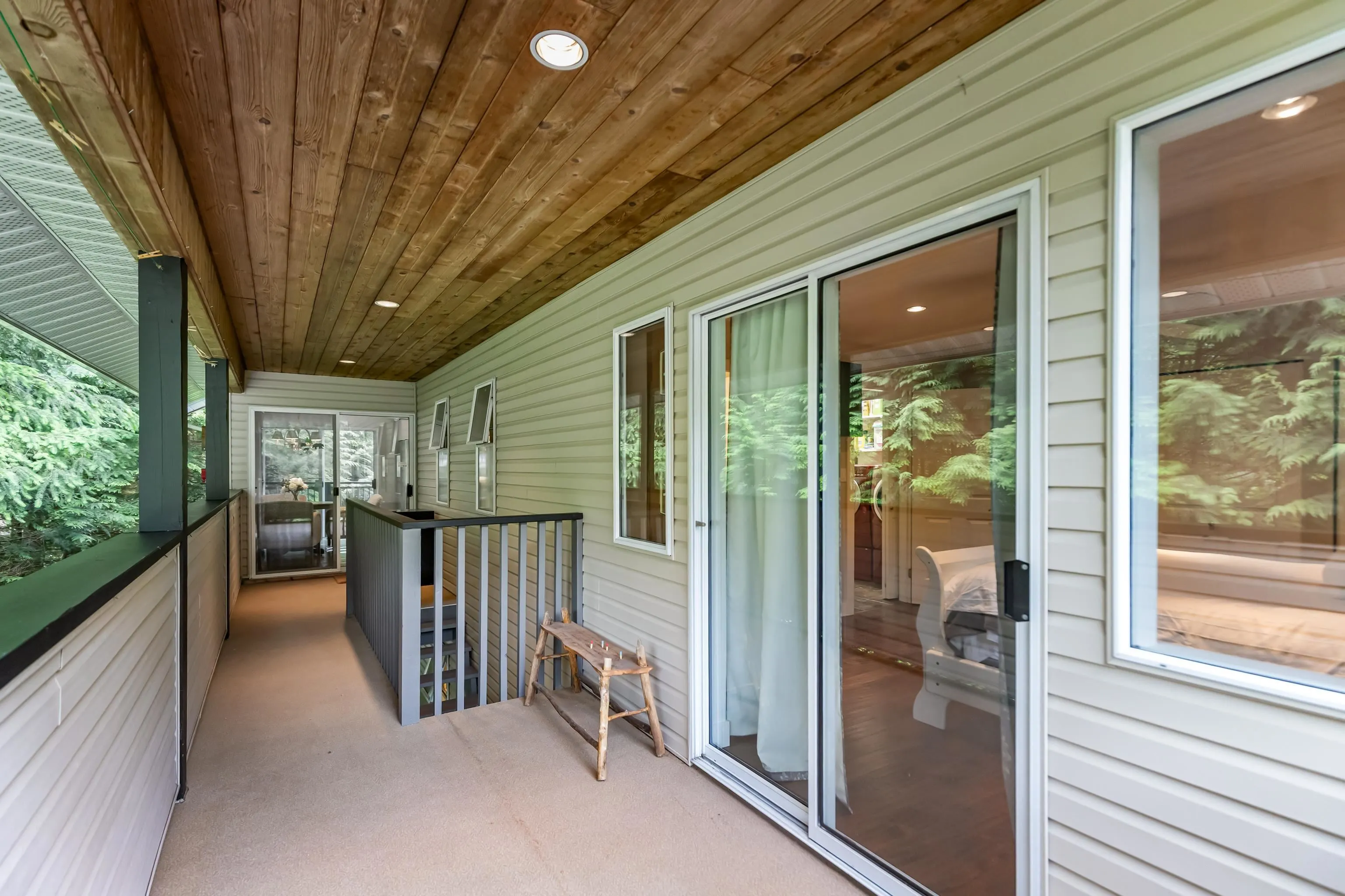 27740 Sayers Crescent