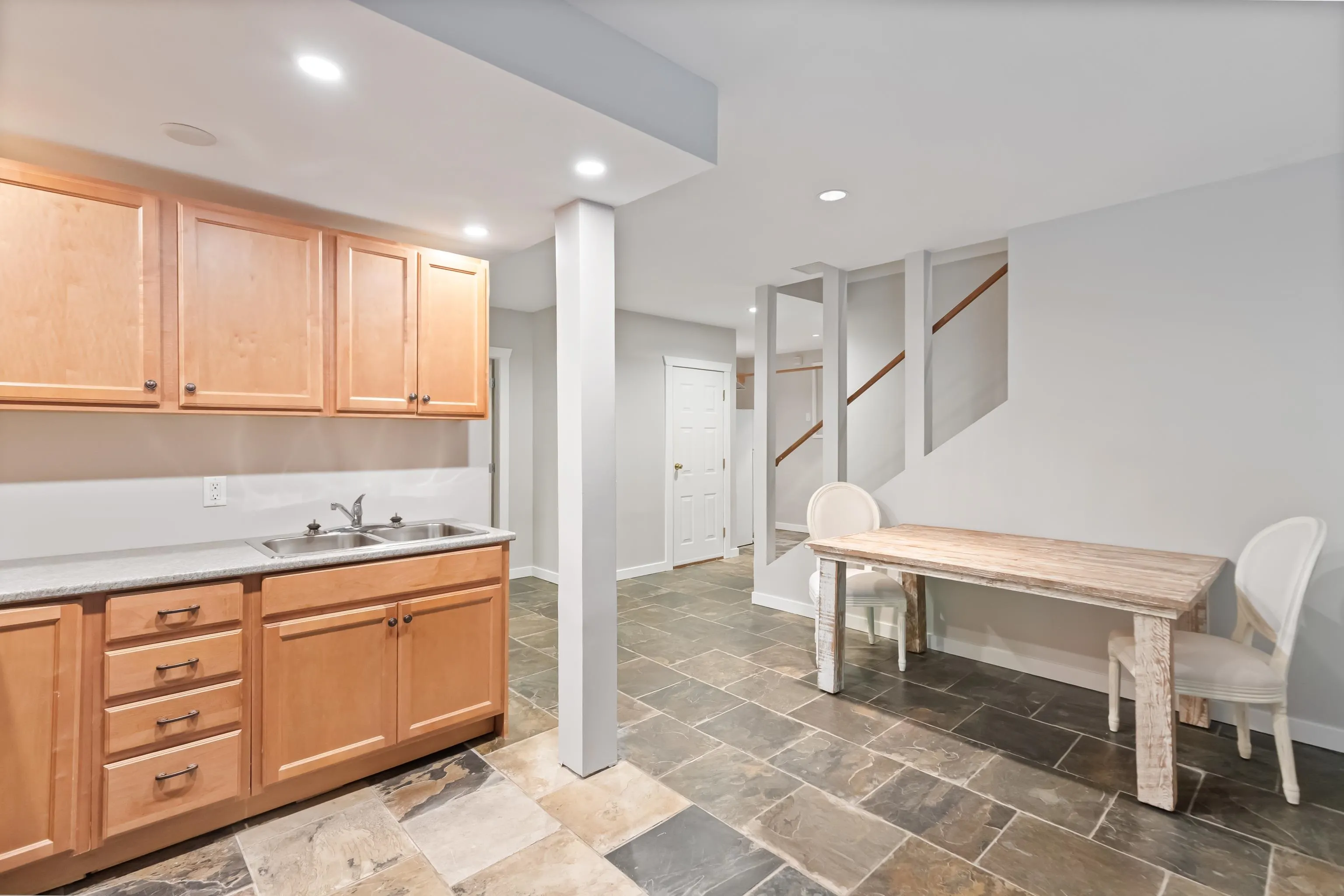 27740 Sayers Crescent