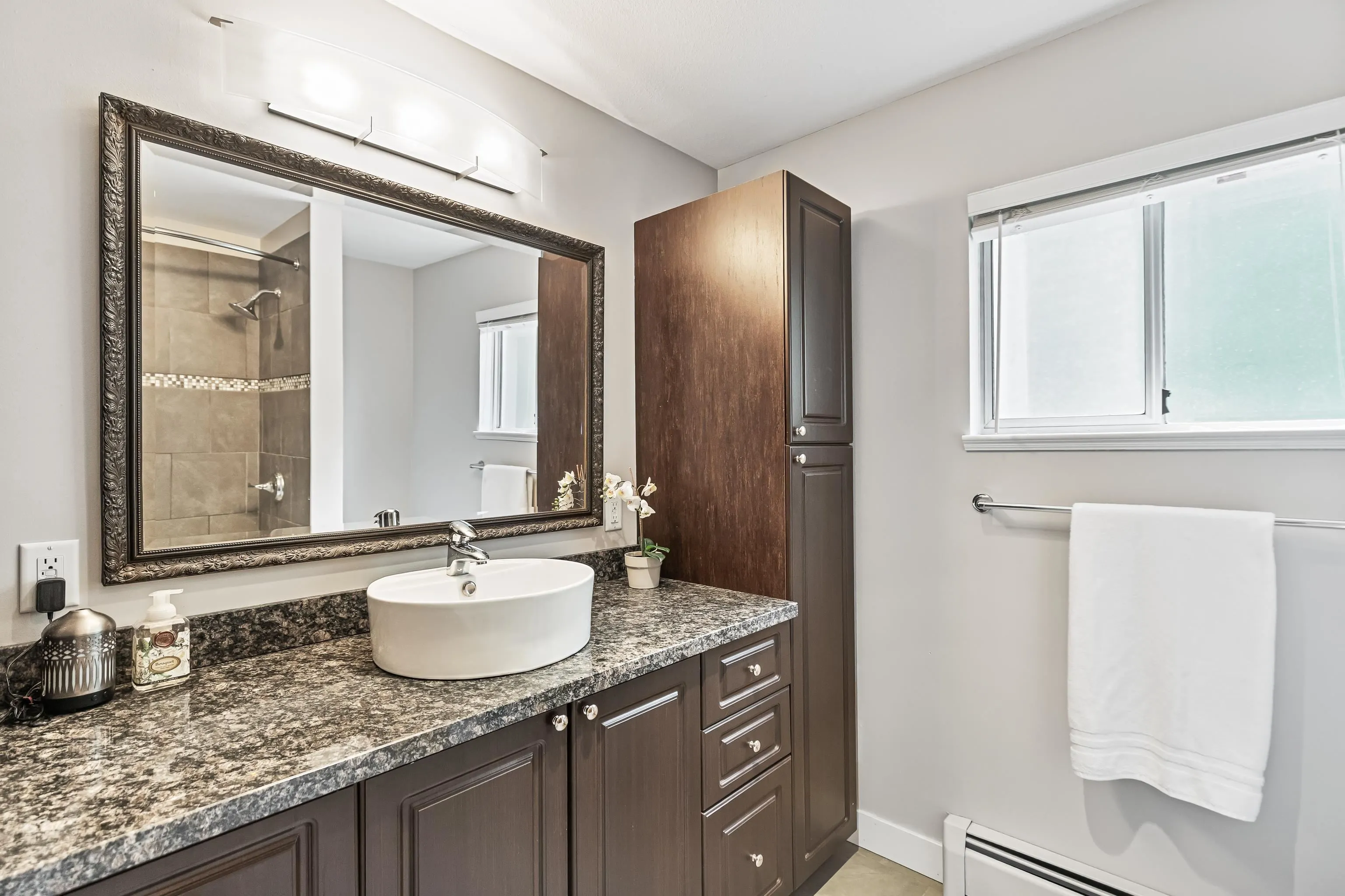 27740 Sayers Crescent