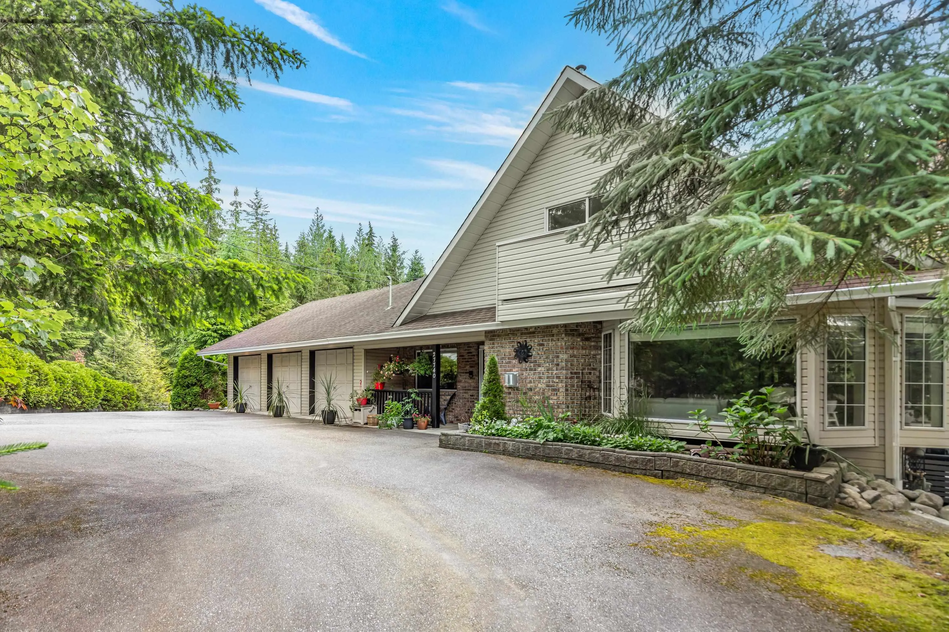 27740 Sayers Crescent
