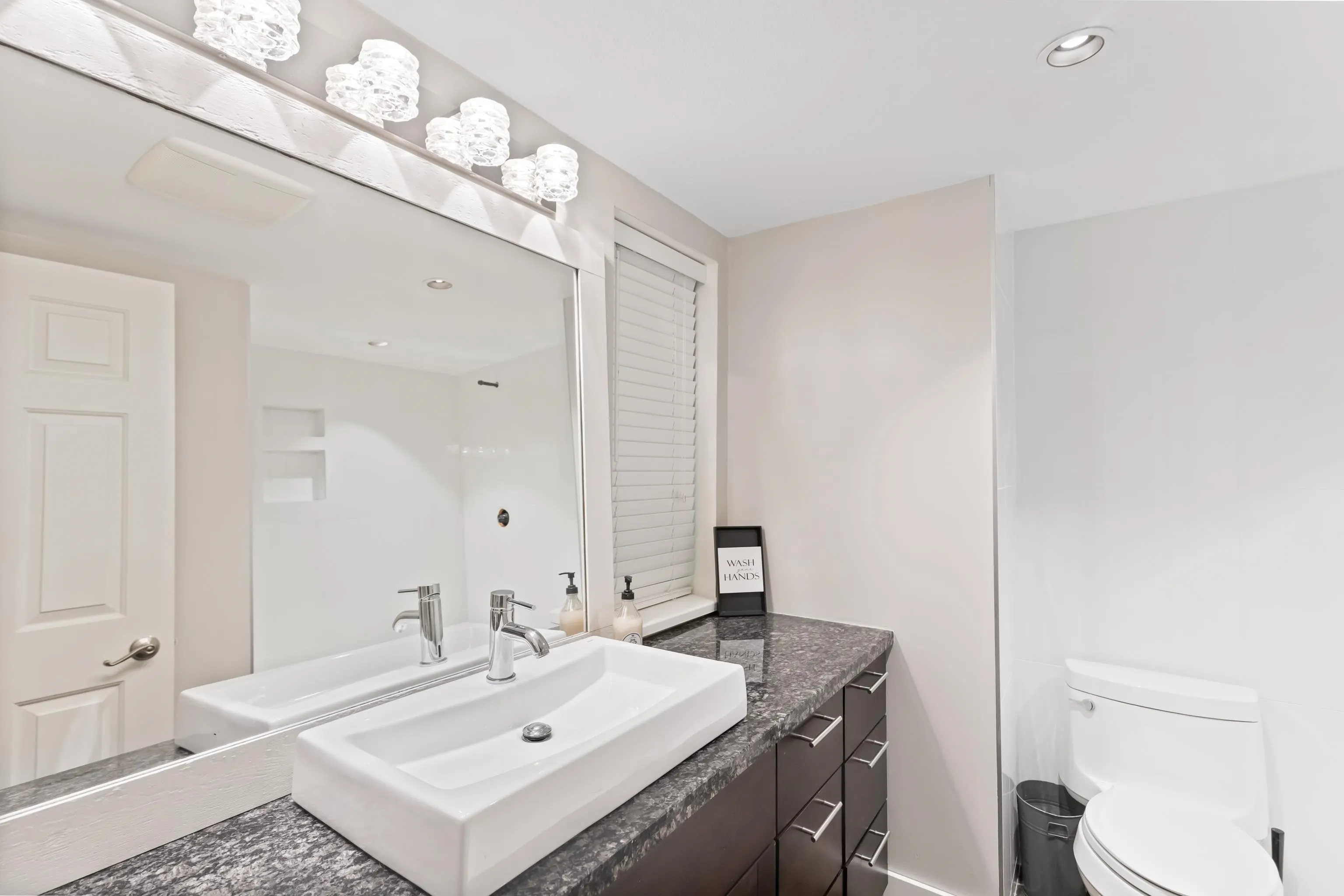 27740 Sayers Crescent