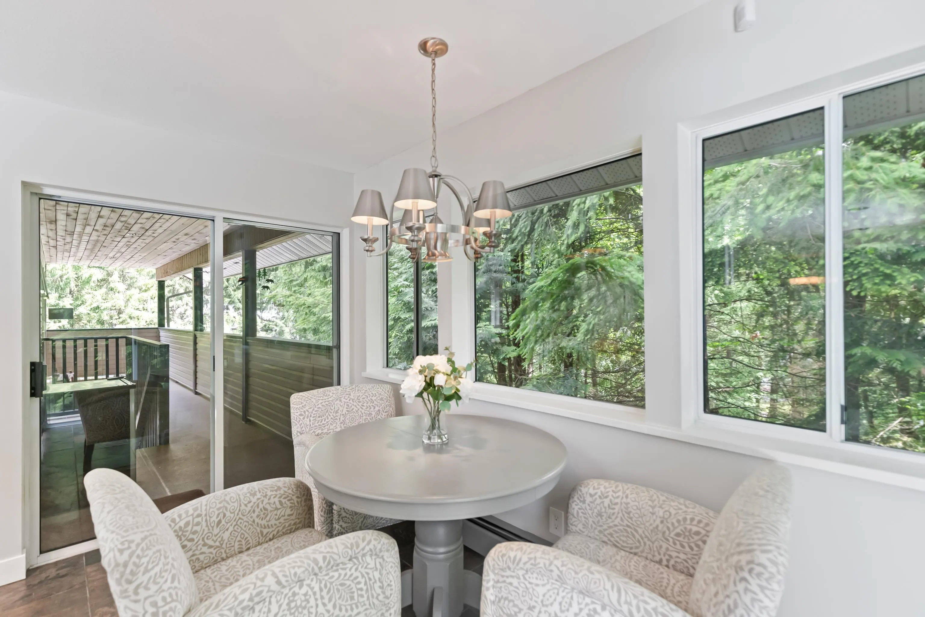27740 Sayers Crescent