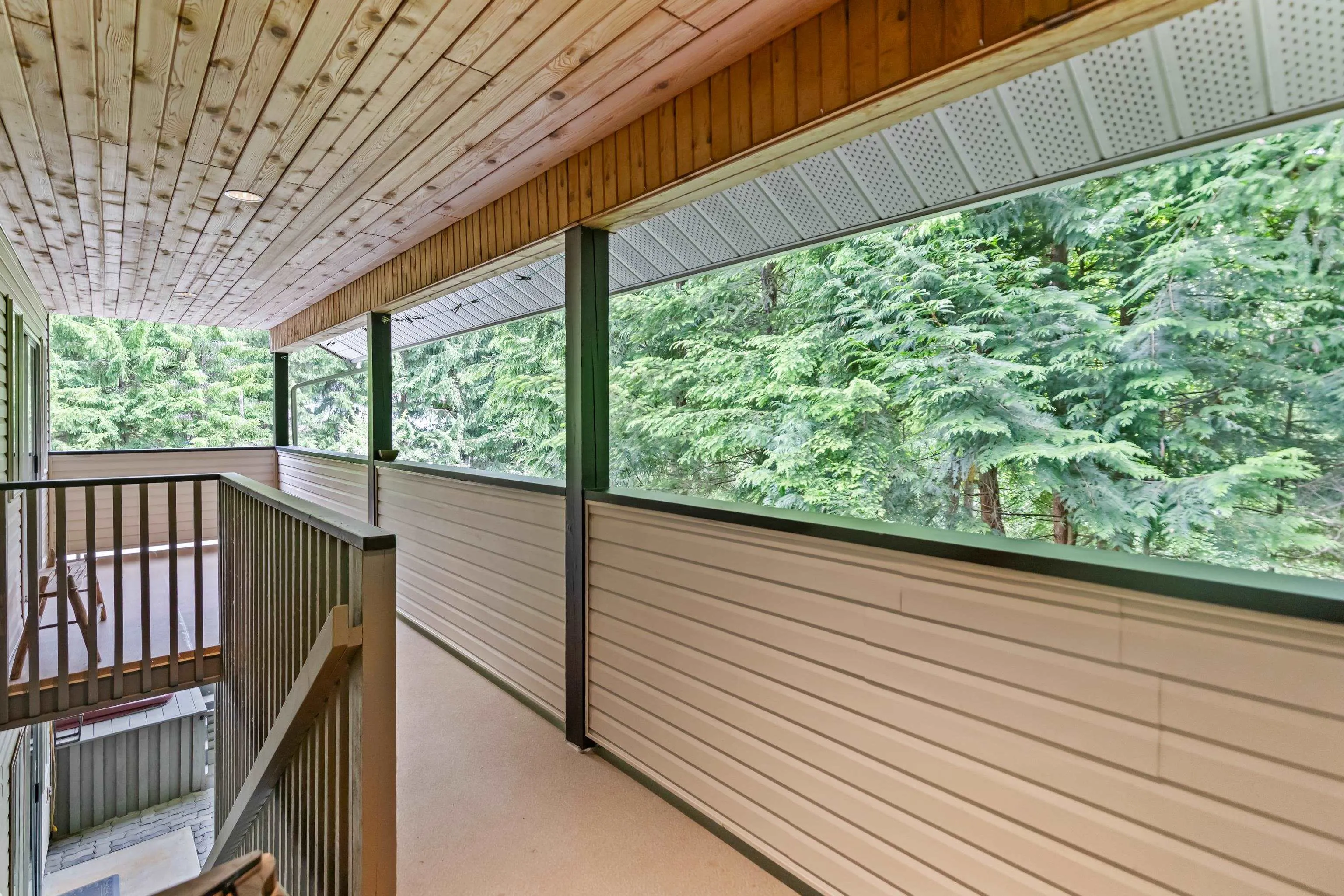 27740 Sayers Crescent