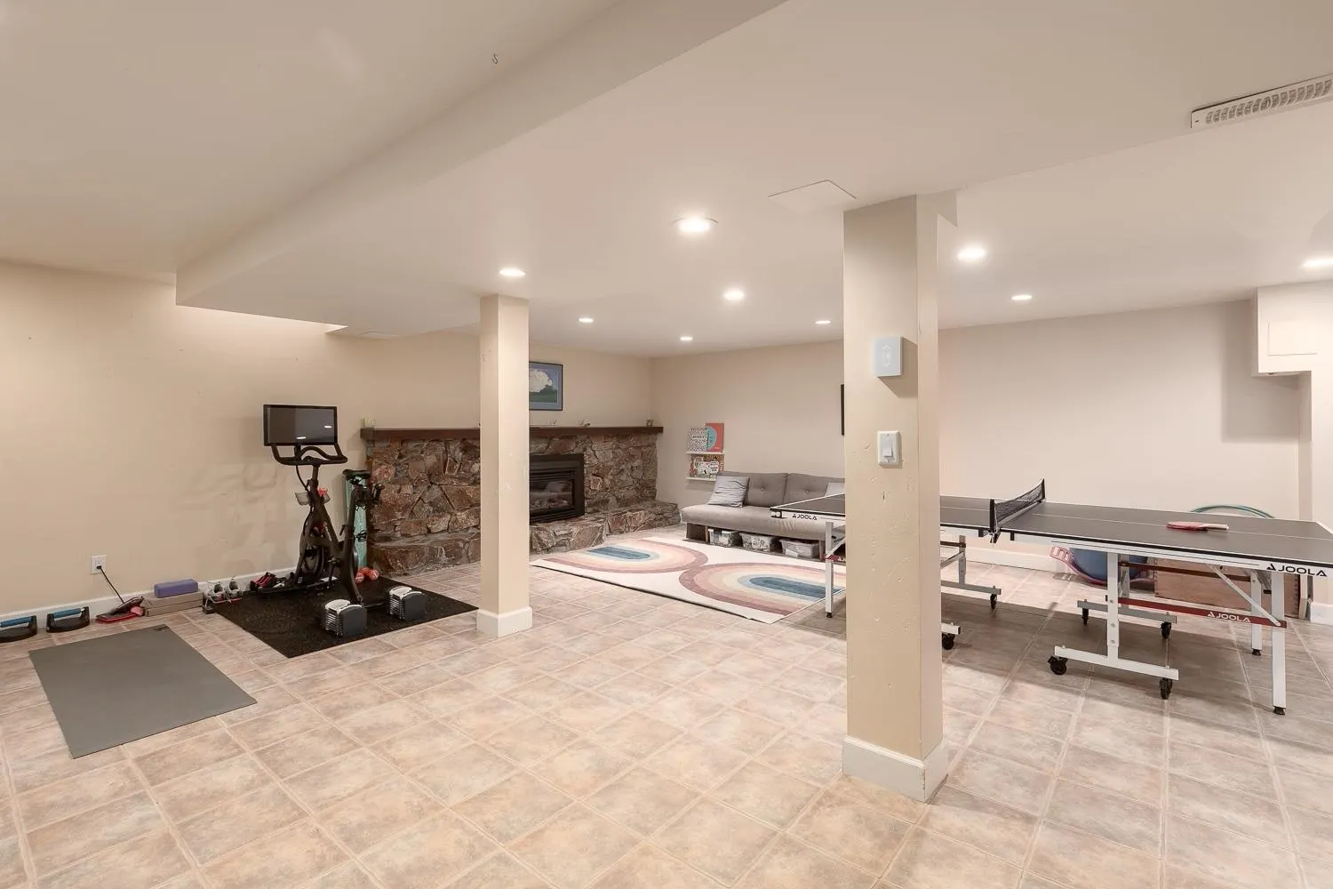 3348 Tennyson Crescent