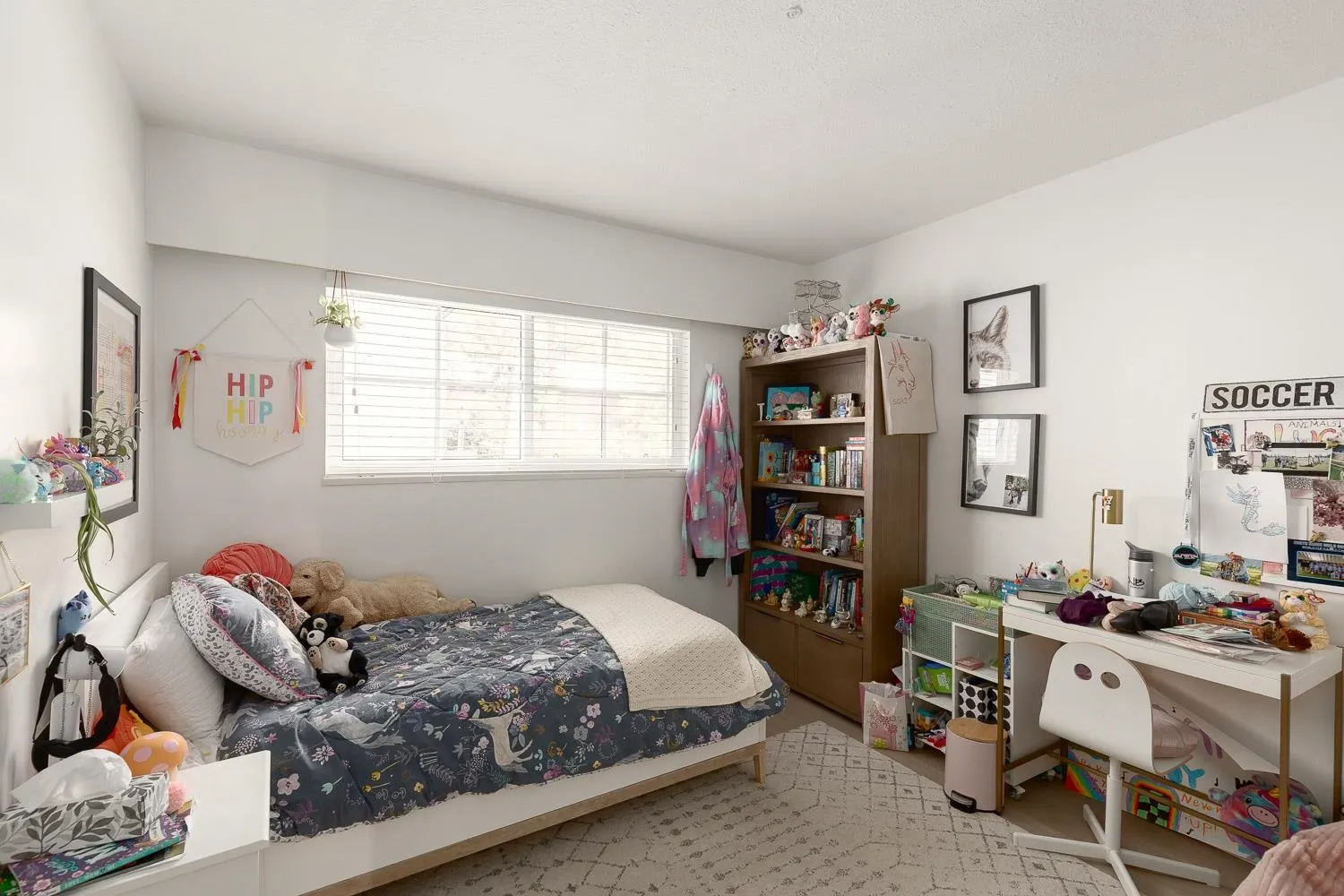 3348 Tennyson Crescent