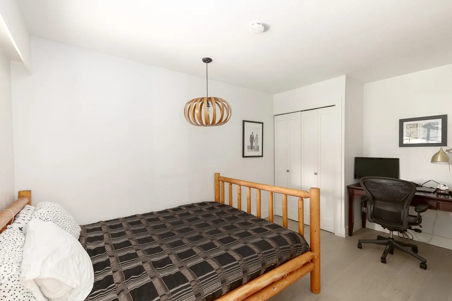 3348 Tennyson Crescent