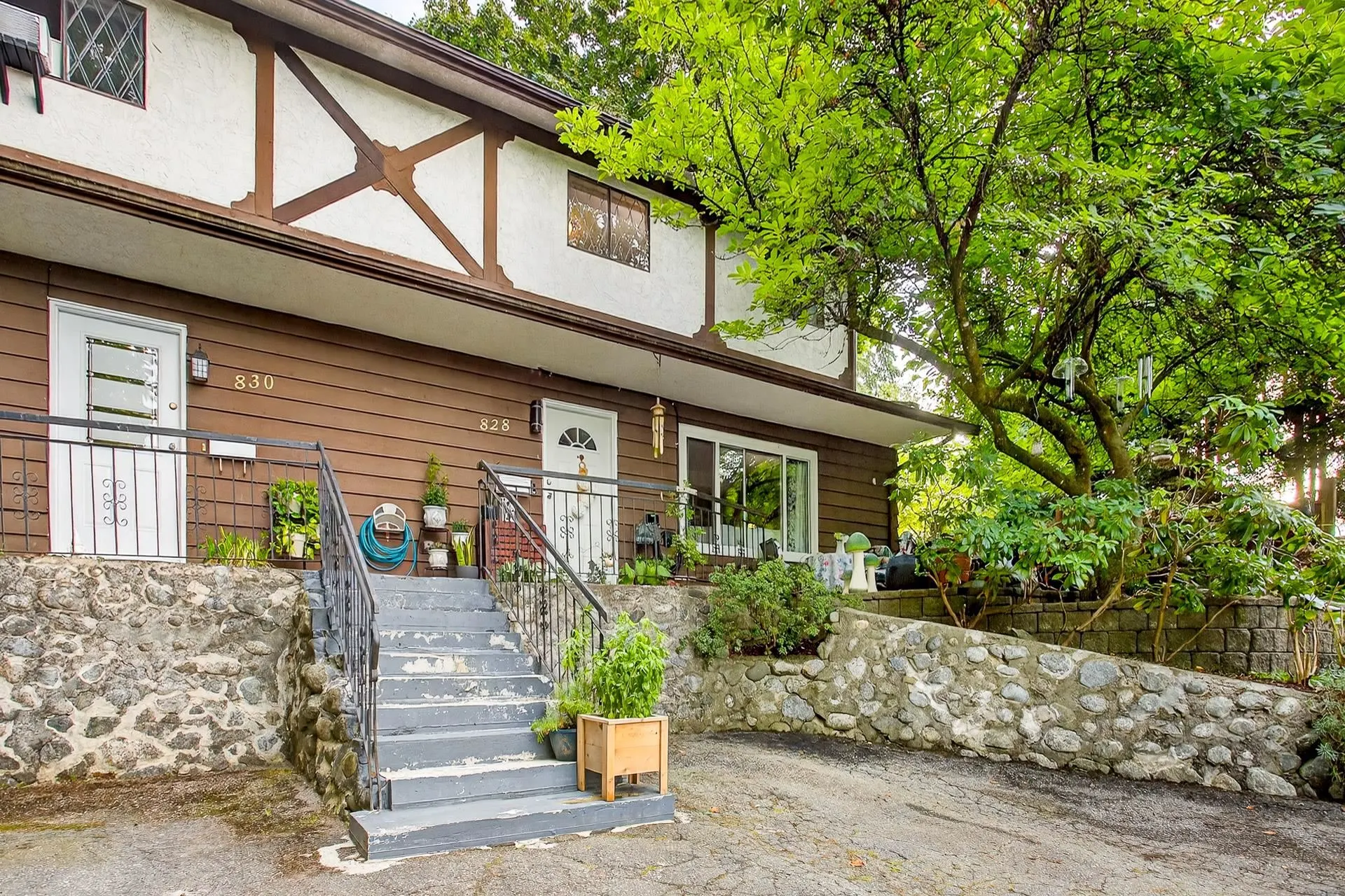 828 Ingersoll Avenue