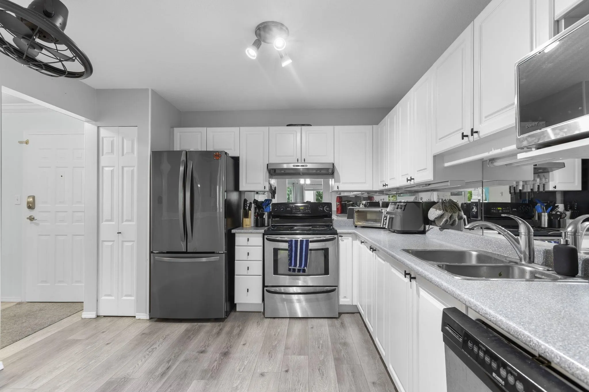 313 3172 Gladwin Road