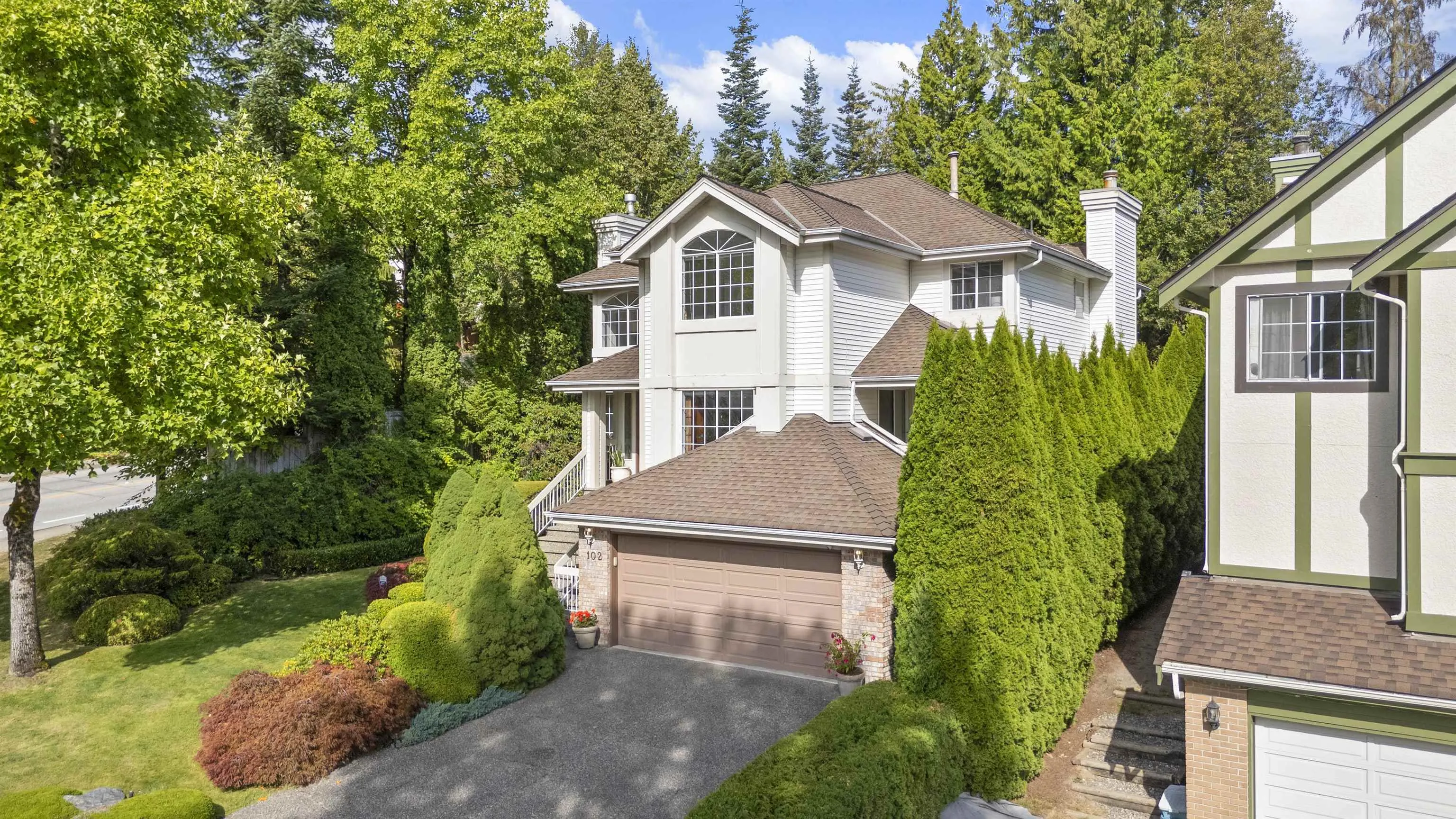102 Aspenwood Drive
