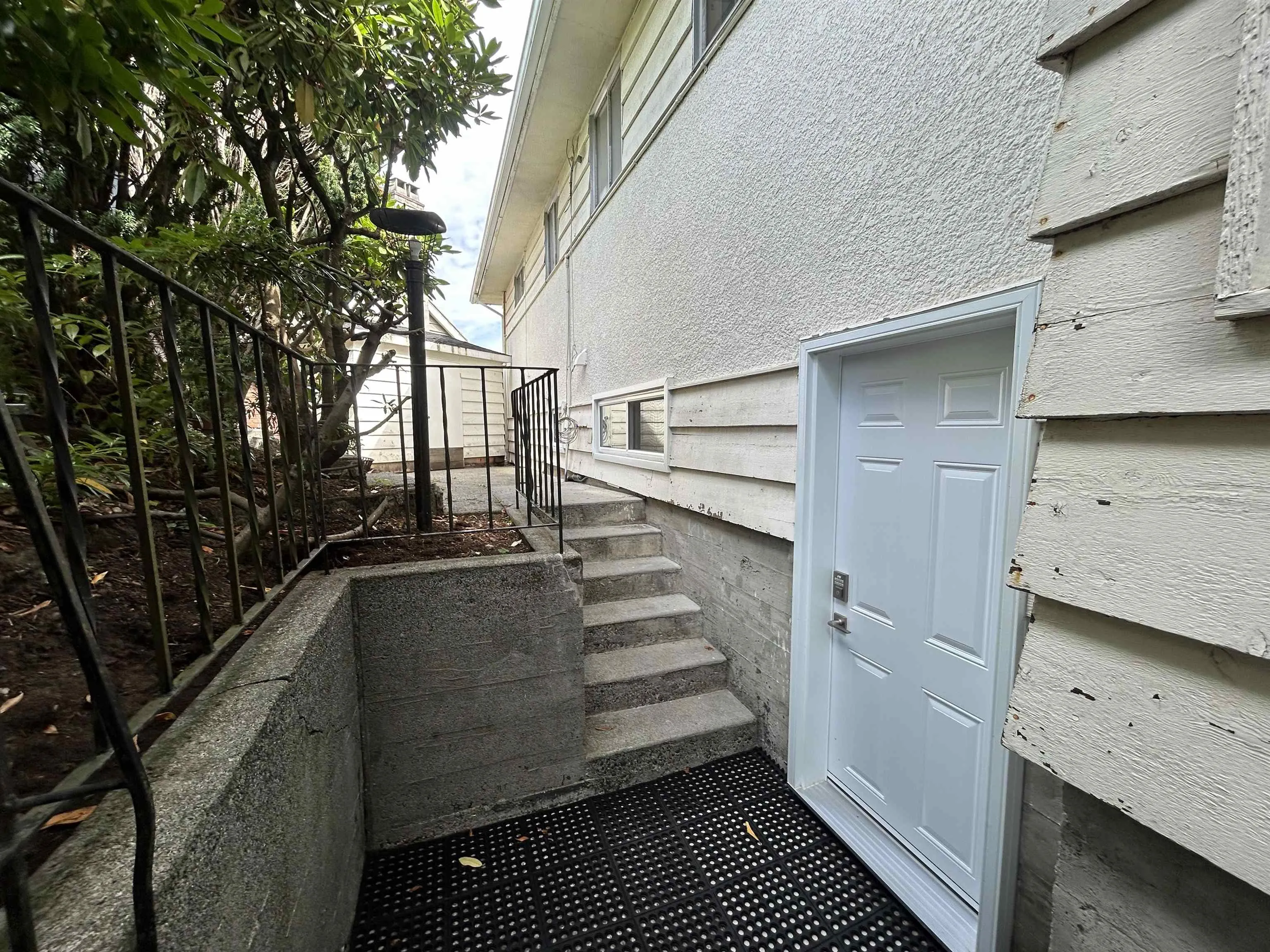 Basement 4769 Haggart Street