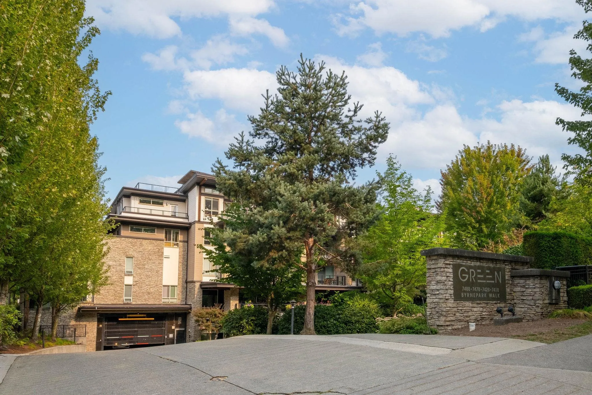314 7478 Byrnepark Walk
