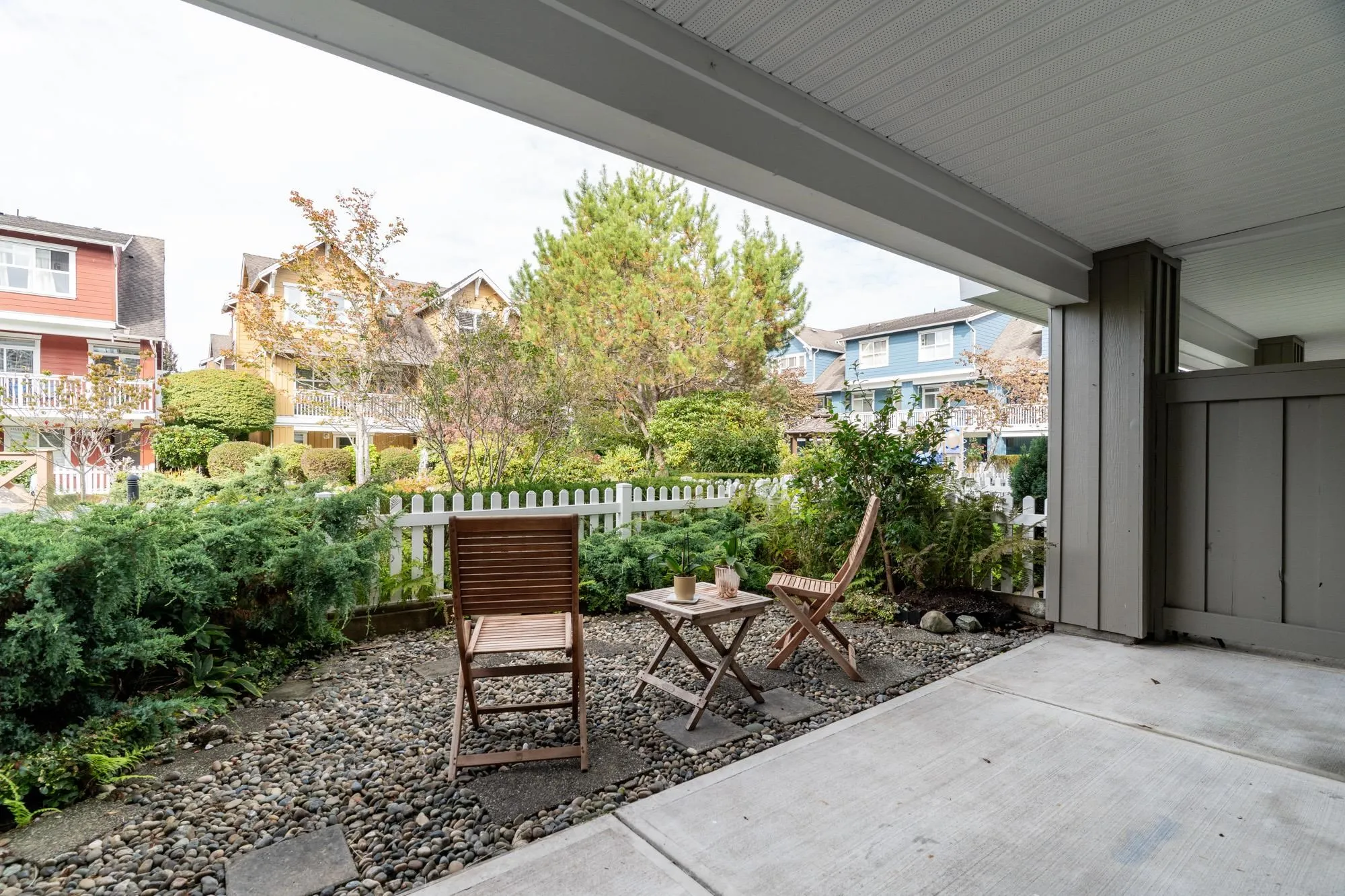 40 3088 Francis Road