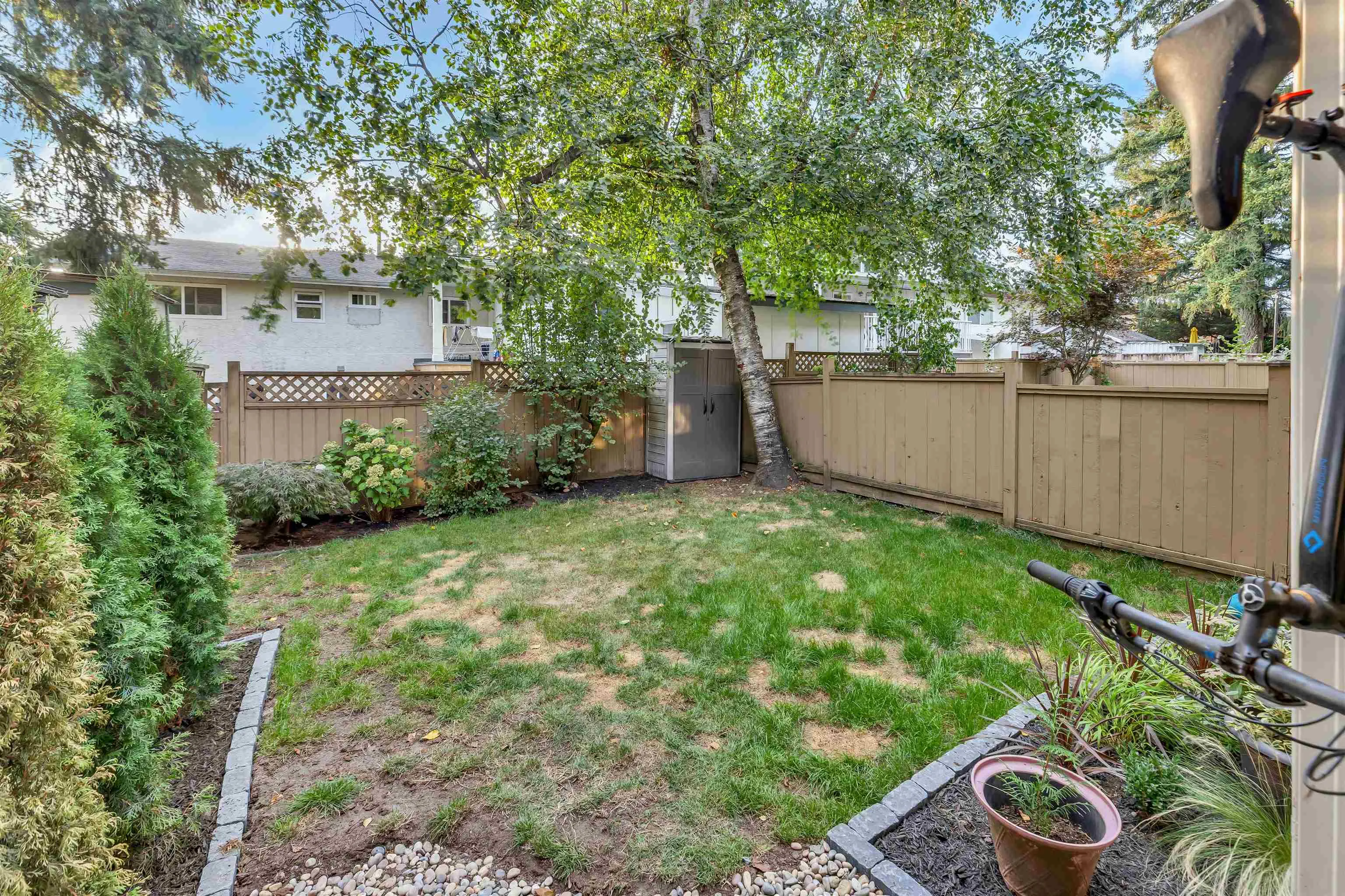 42 32310 Mouat Drive