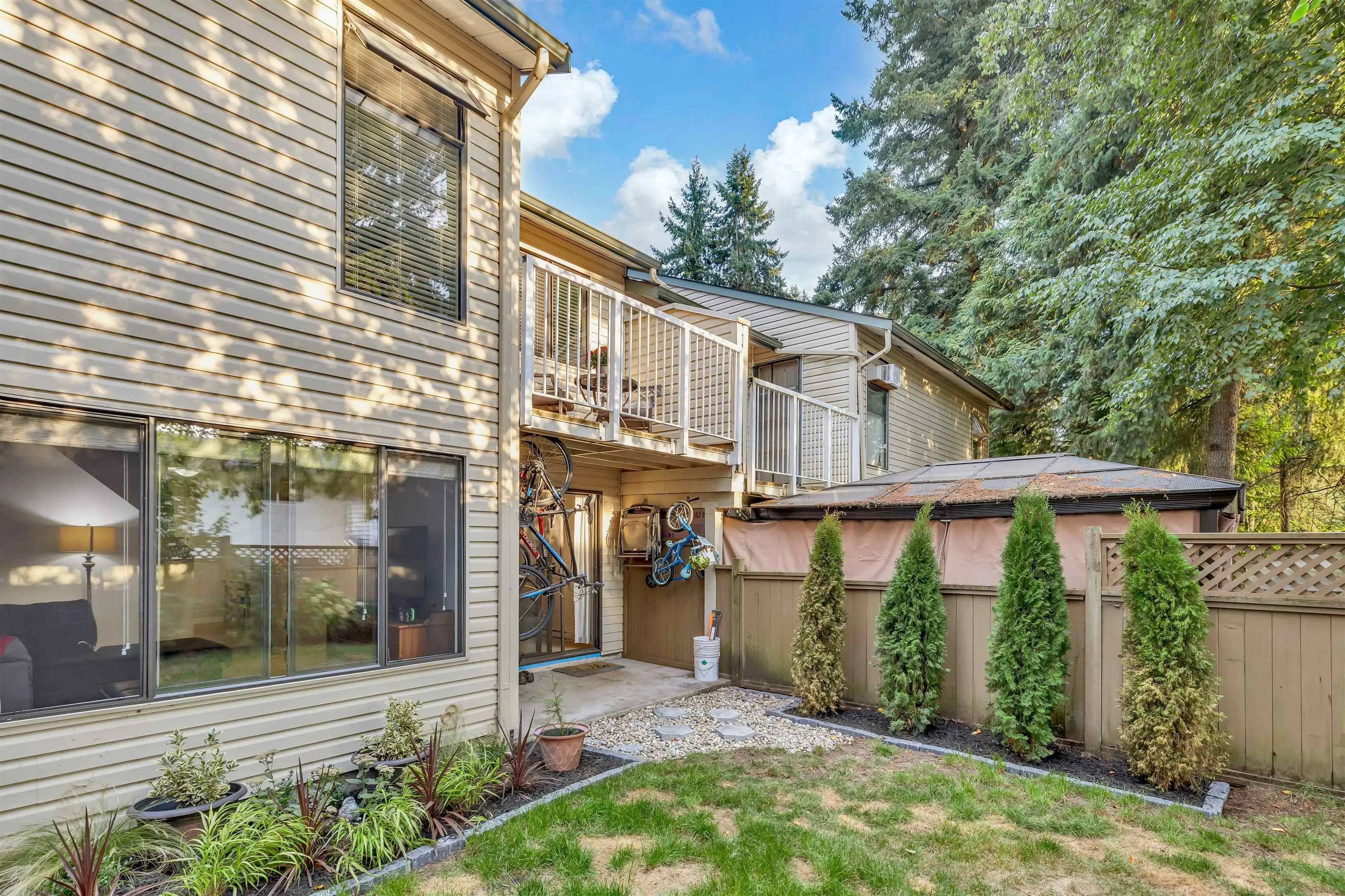 42 32310 Mouat Drive