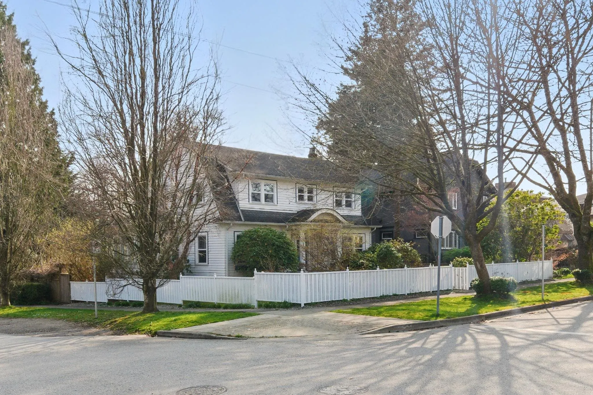 3506 W 42nd Avenue