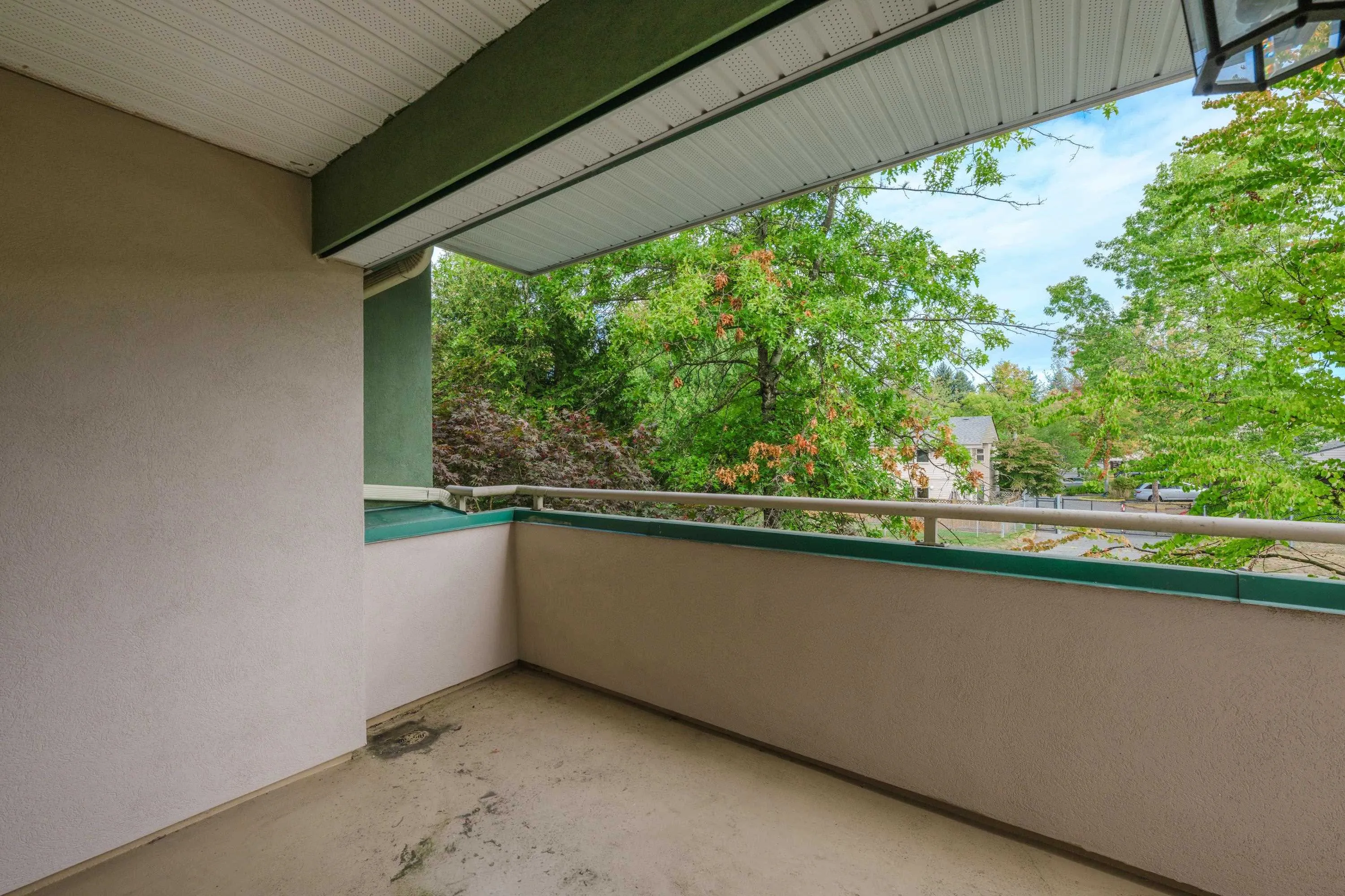 303 13870 70 Avenue