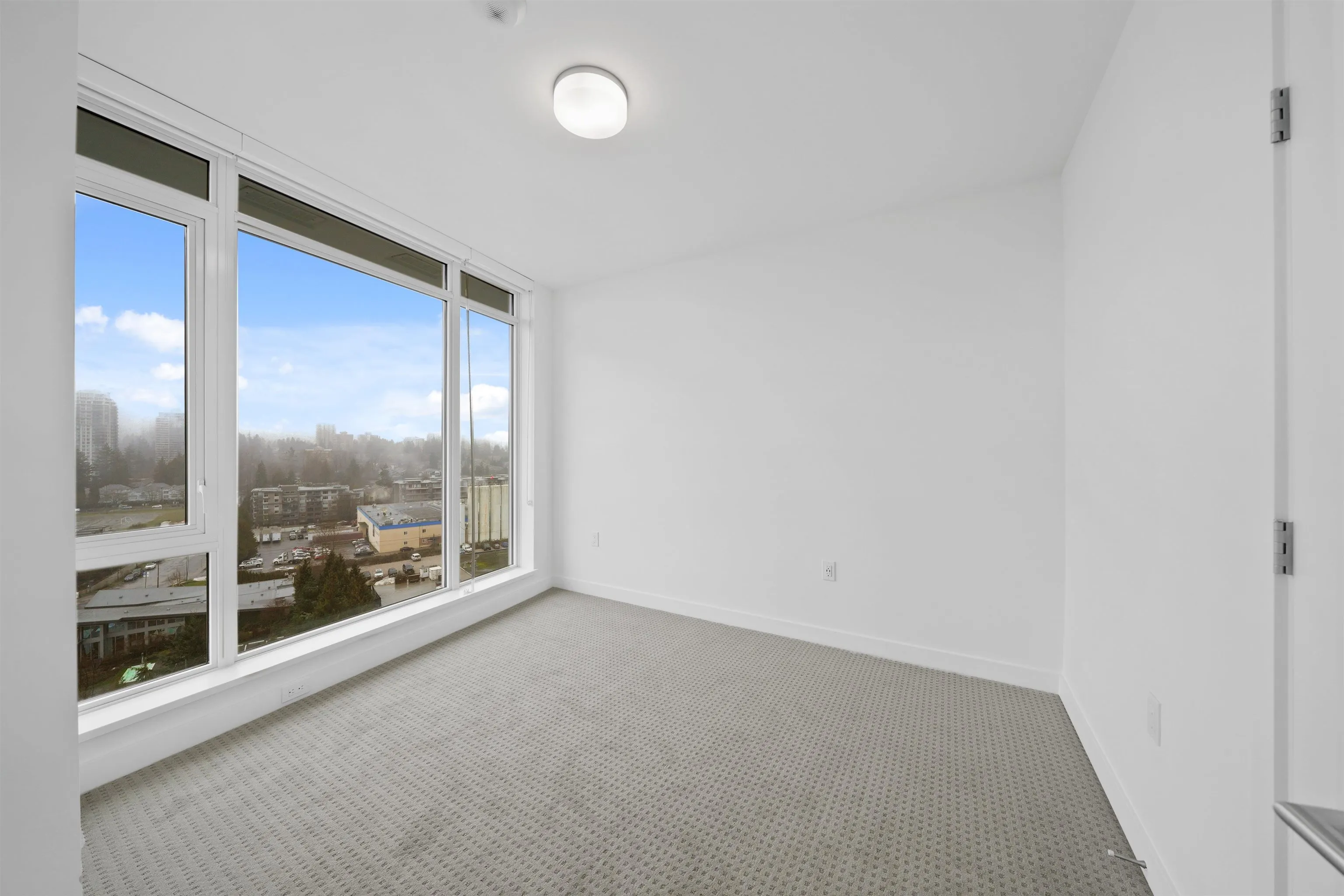 1101 7683 Park Crescent