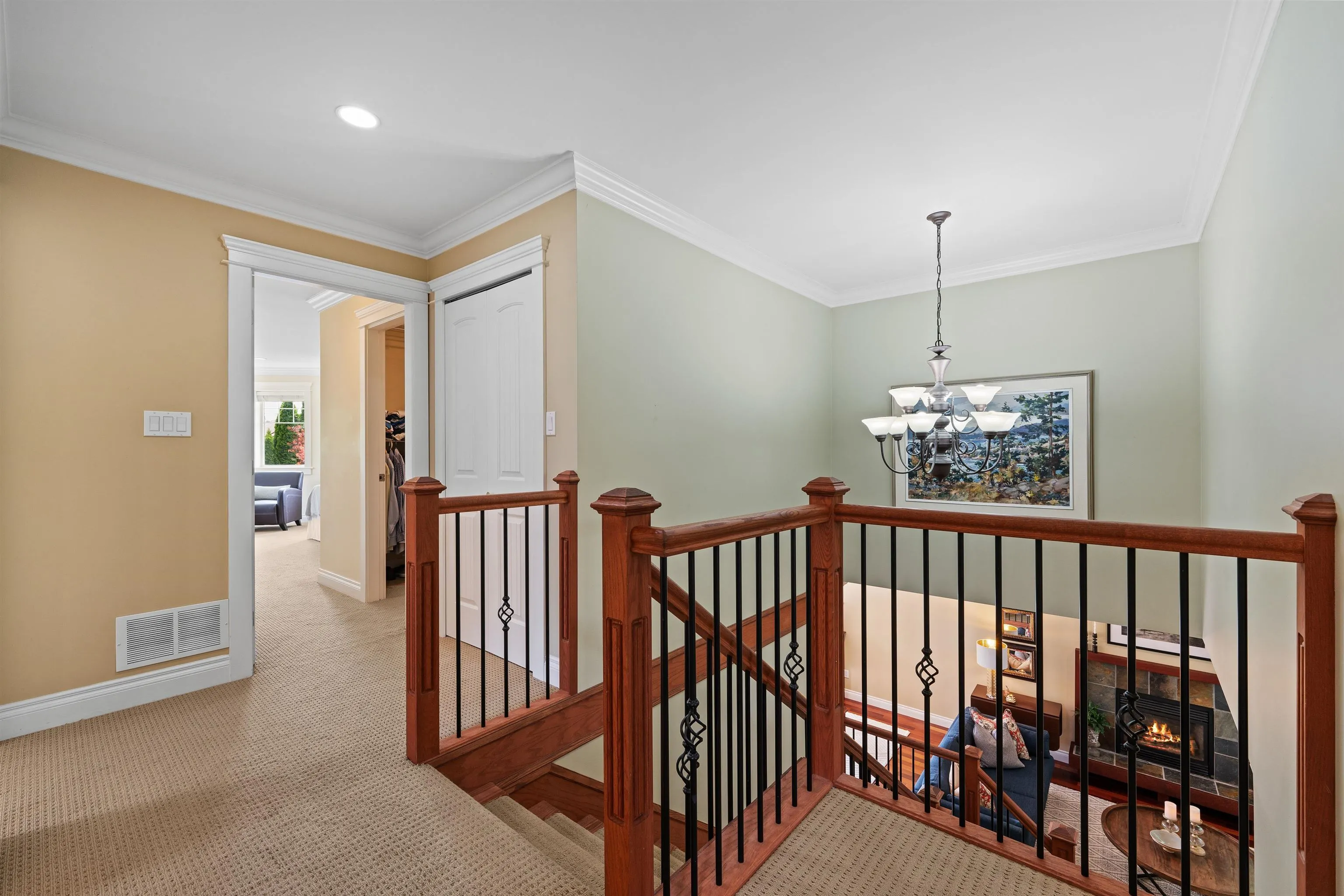 749 E 10th Street