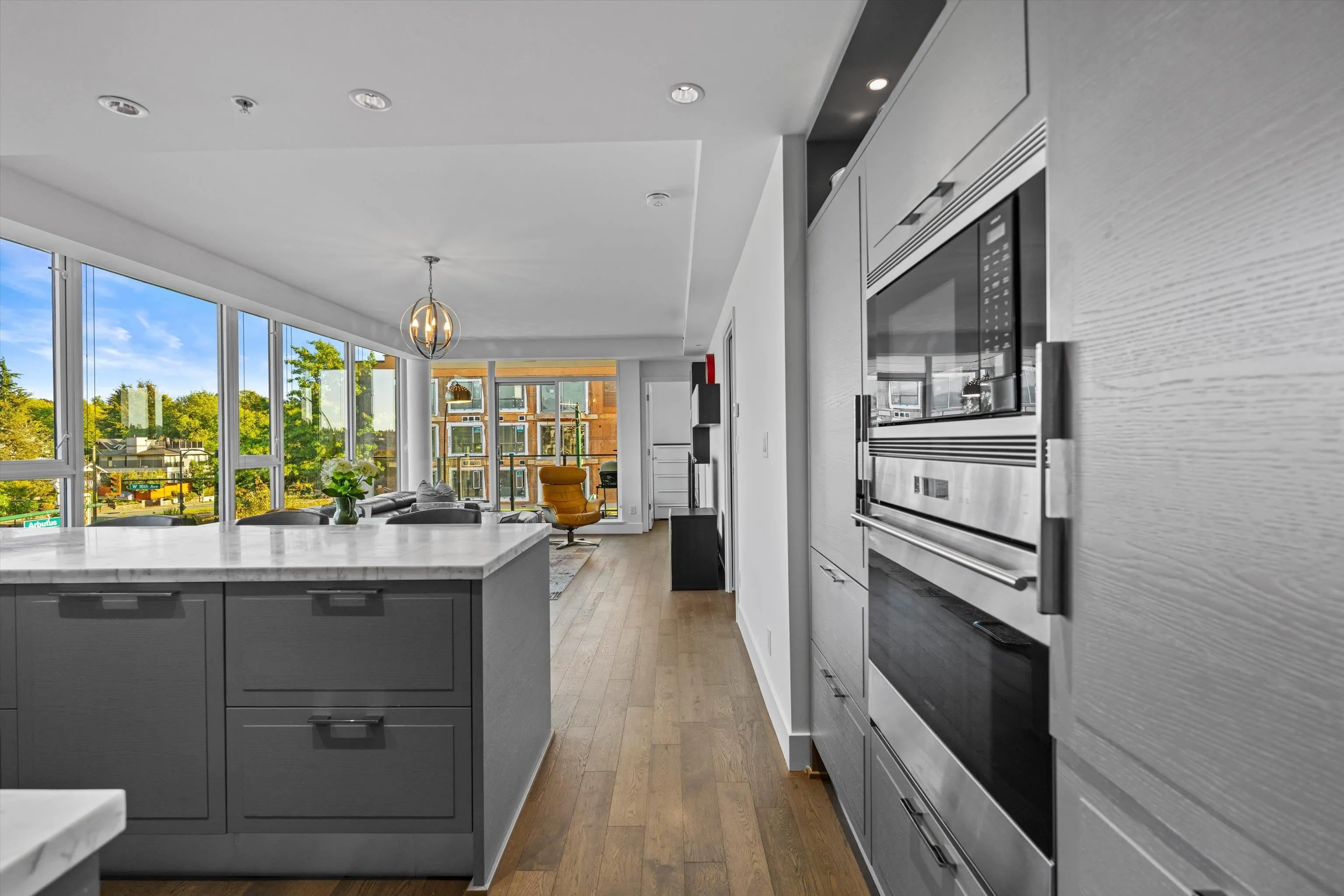 312 2118 W 15th Avenue