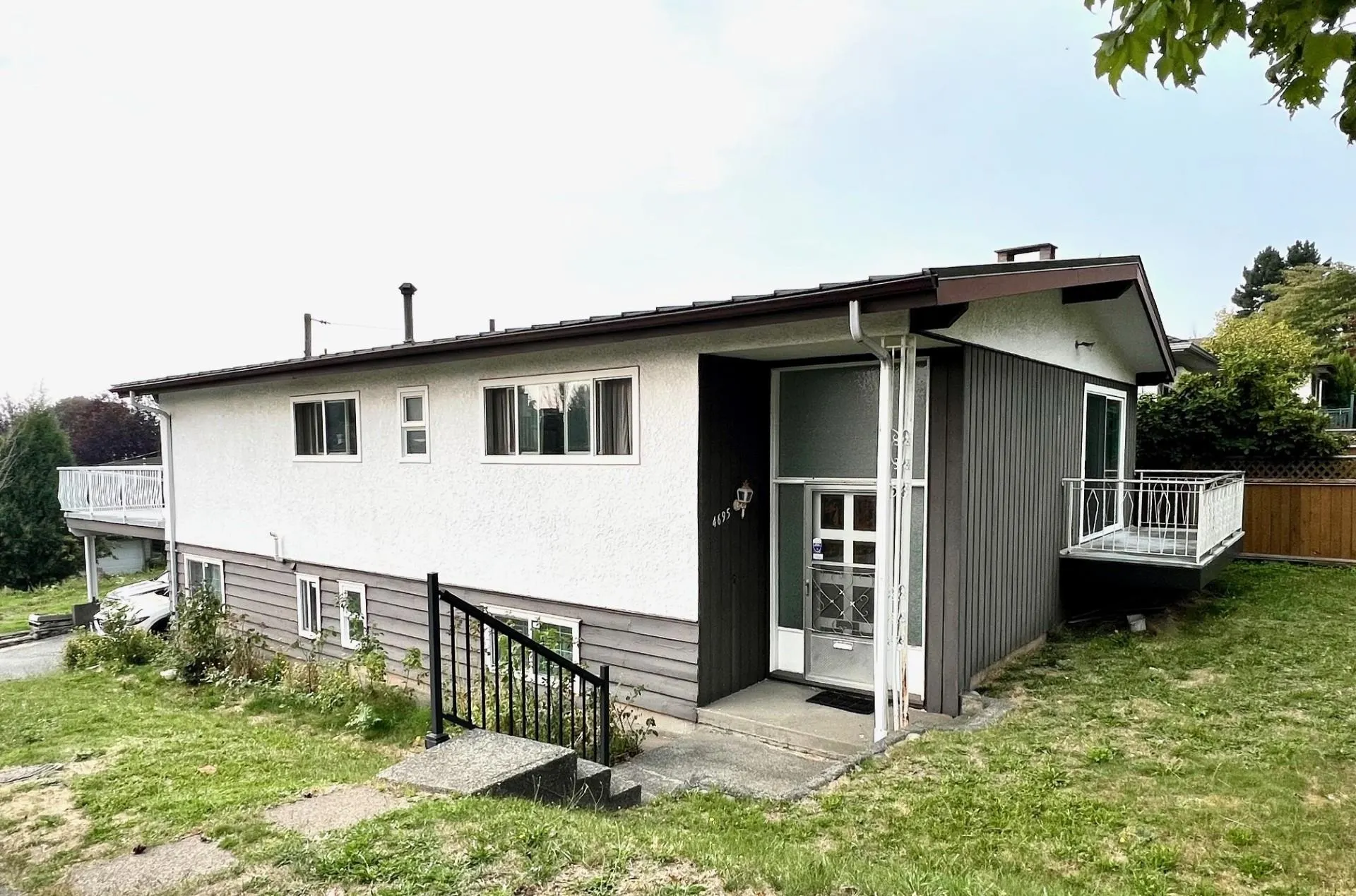 4695 Nanaimo Street