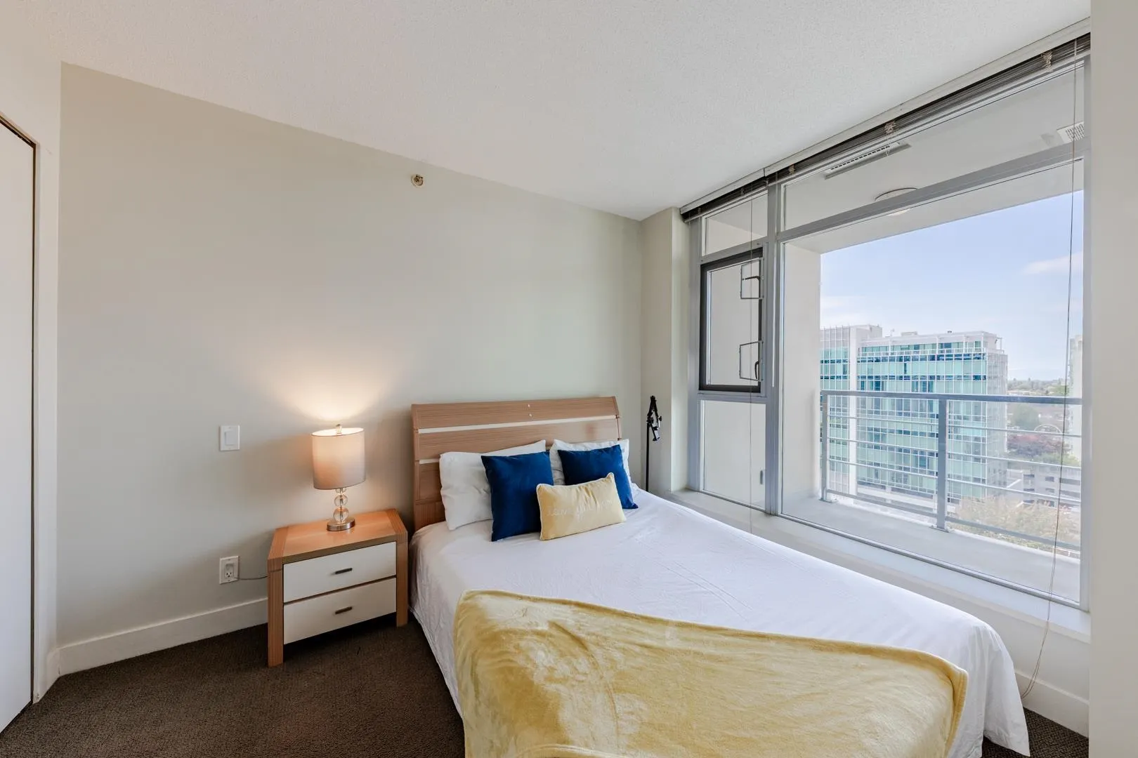 1602 8068 Westminster Highway