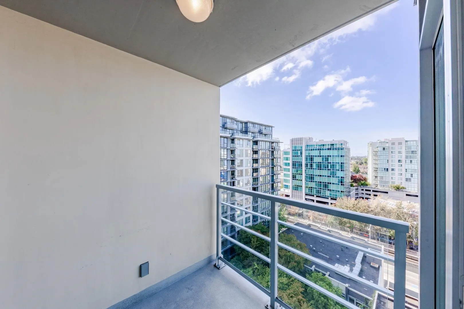 1602 8068 Westminster Highway