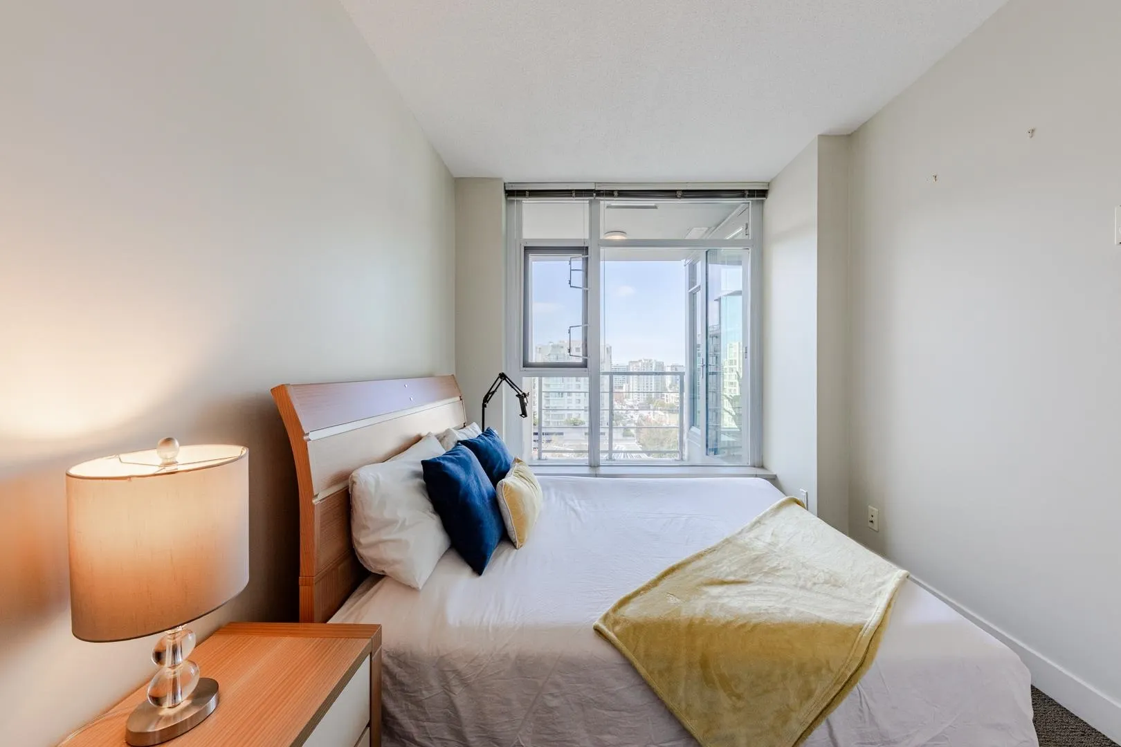 1602 8068 Westminster Highway
