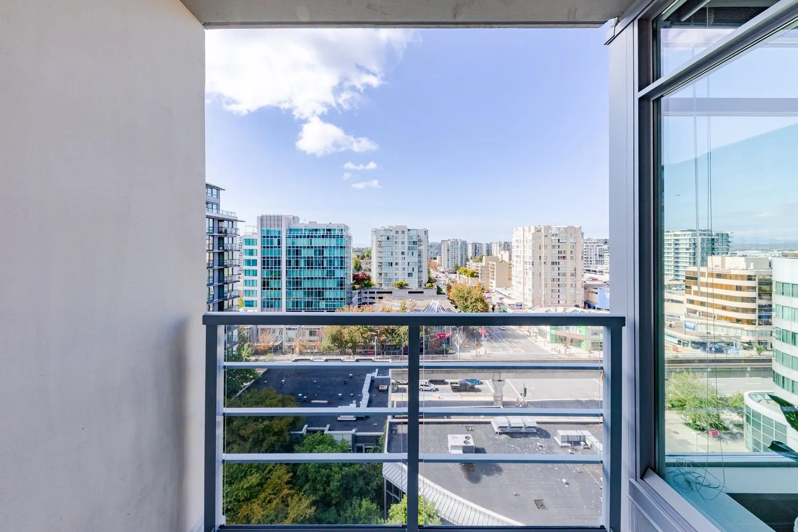 1602 8068 Westminster Highway