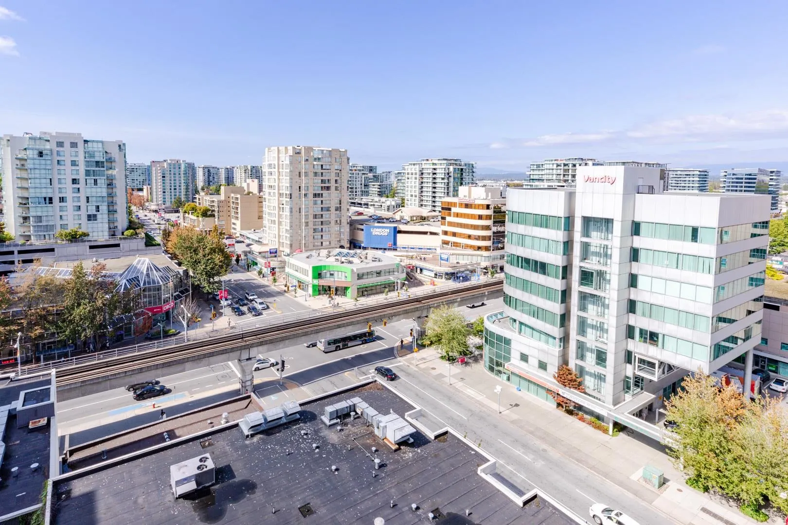1602 8068 Westminster Highway