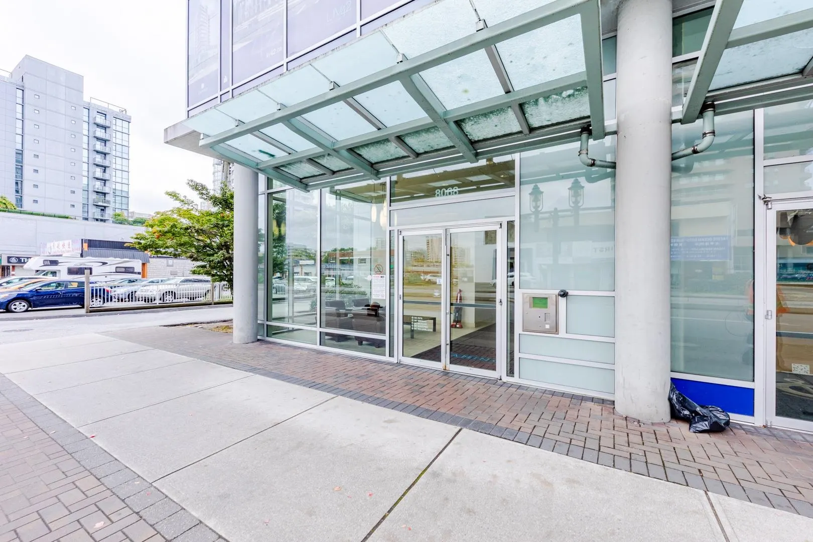 1602 8068 Westminster Highway