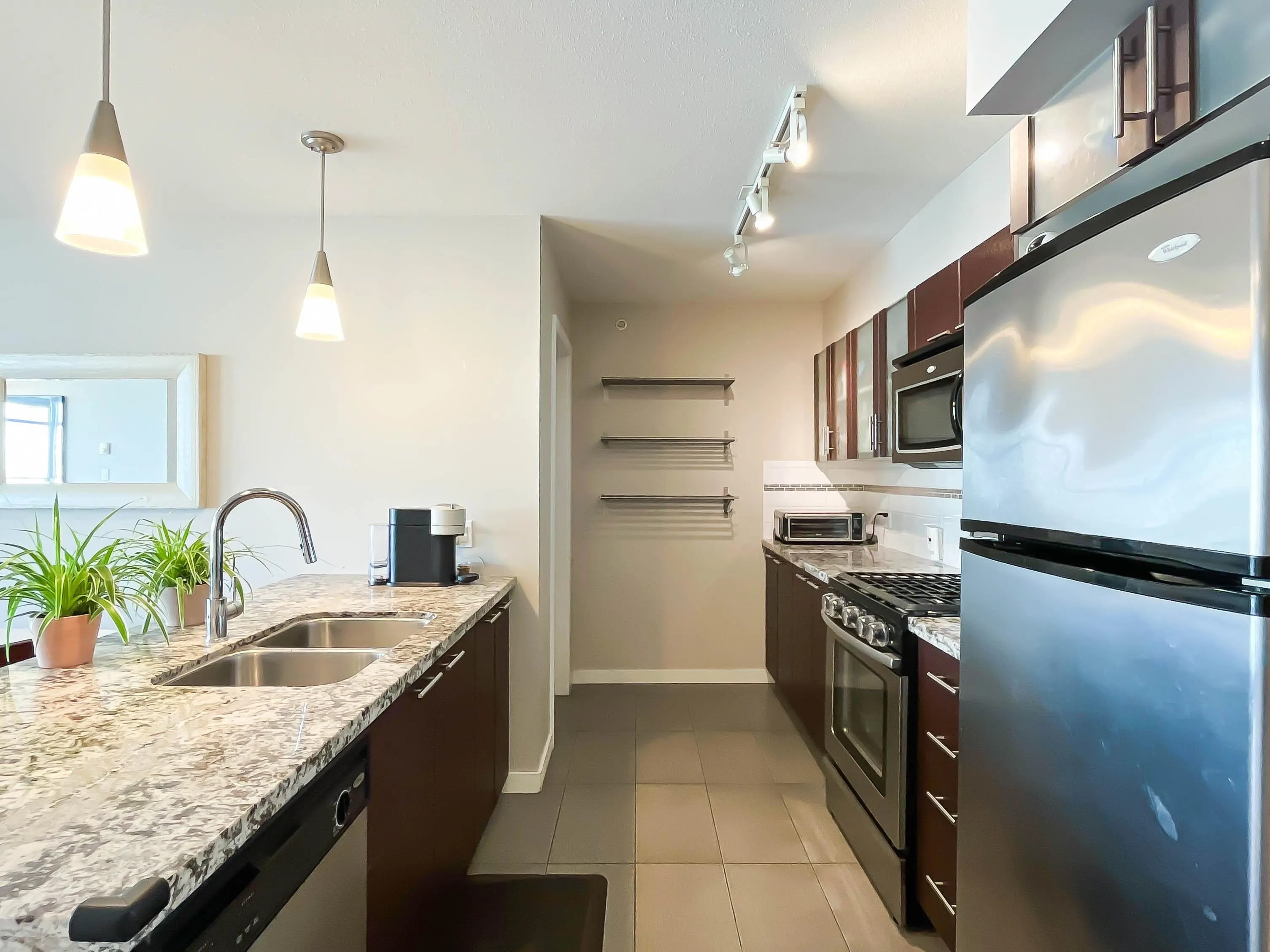 906 7888 Saba Road