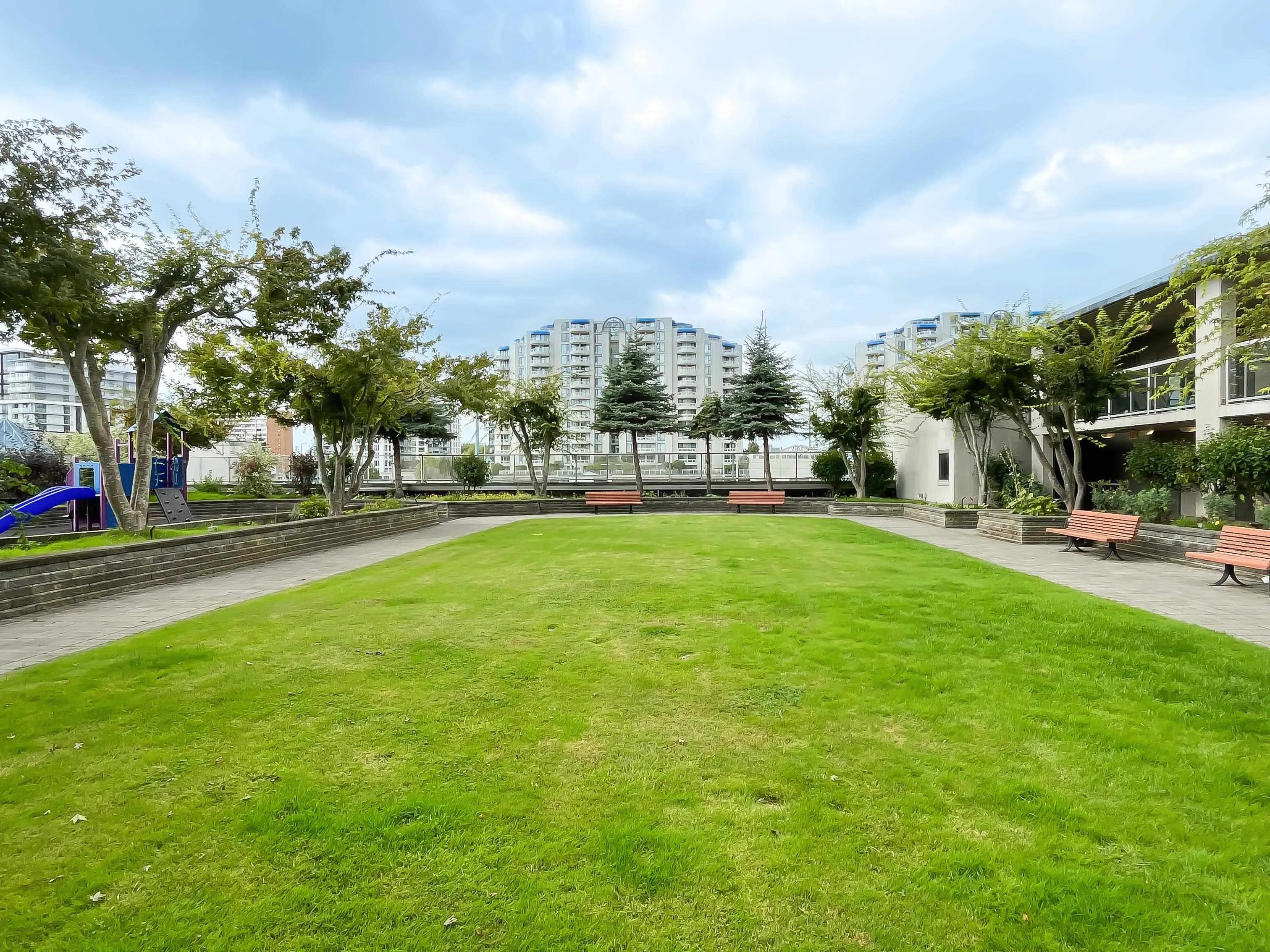 906 7888 Saba Road
