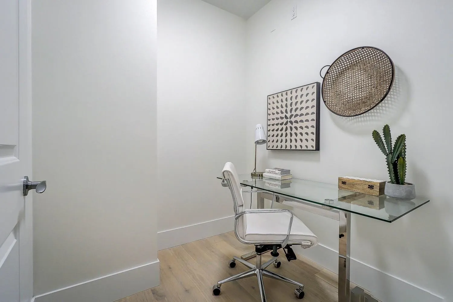 903 1211 Melville Street