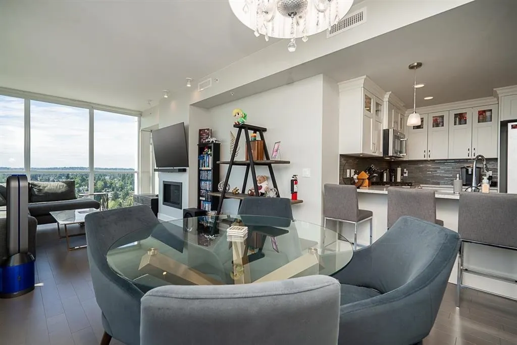 2207 2180 Gladwin Road