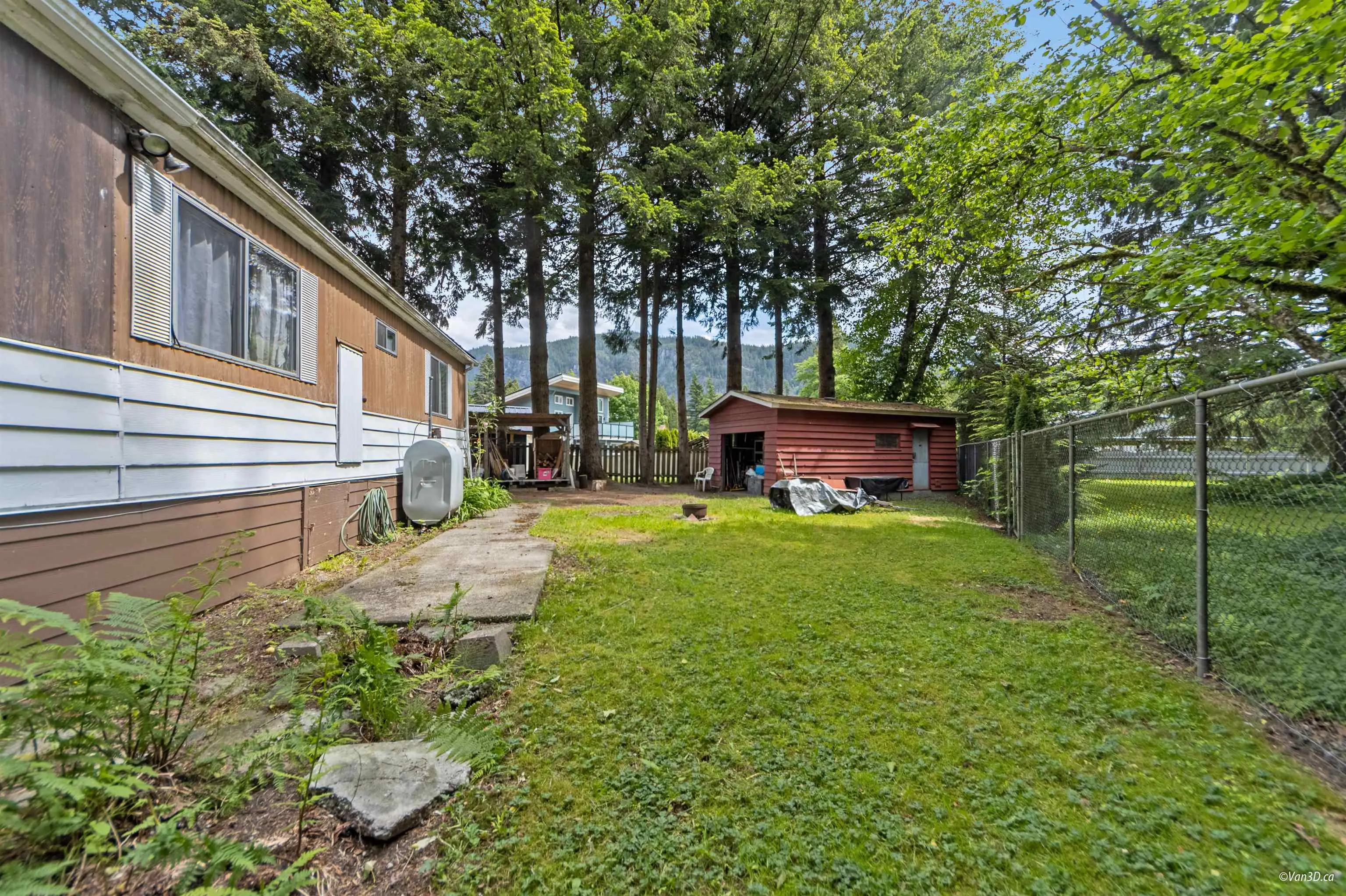25 Bracken Parkway