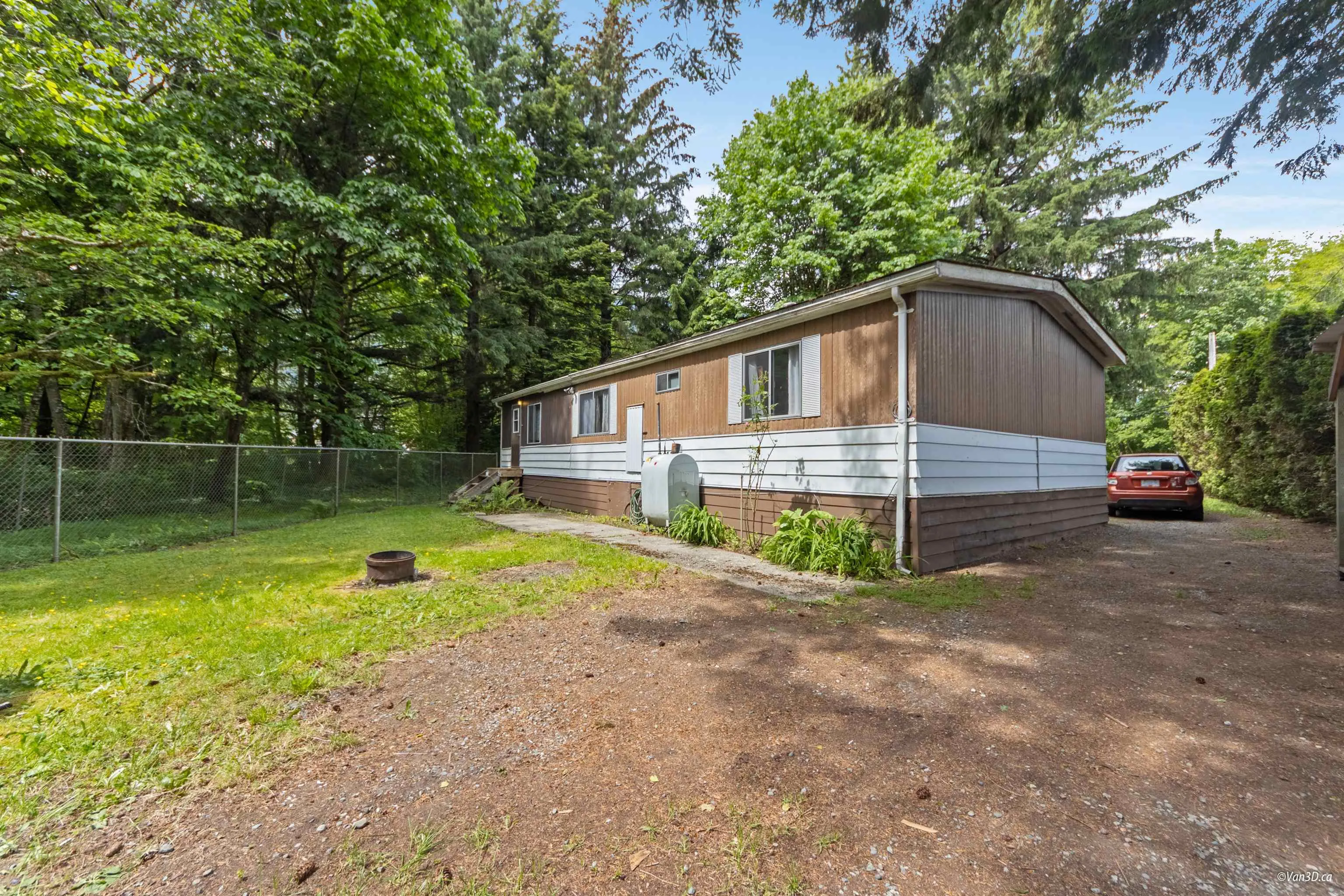 25 Bracken Parkway