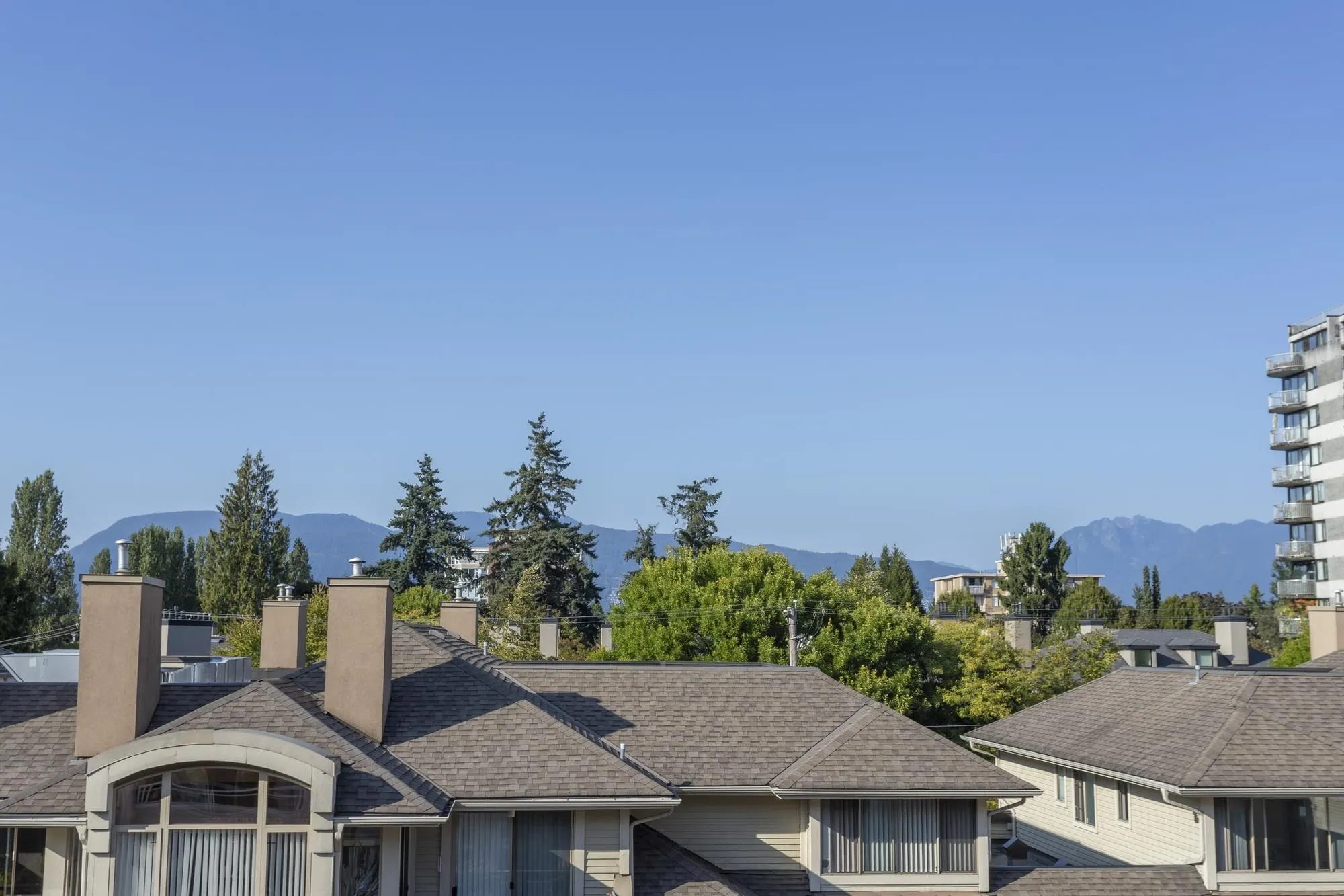 405 3777 W 8th Avenue