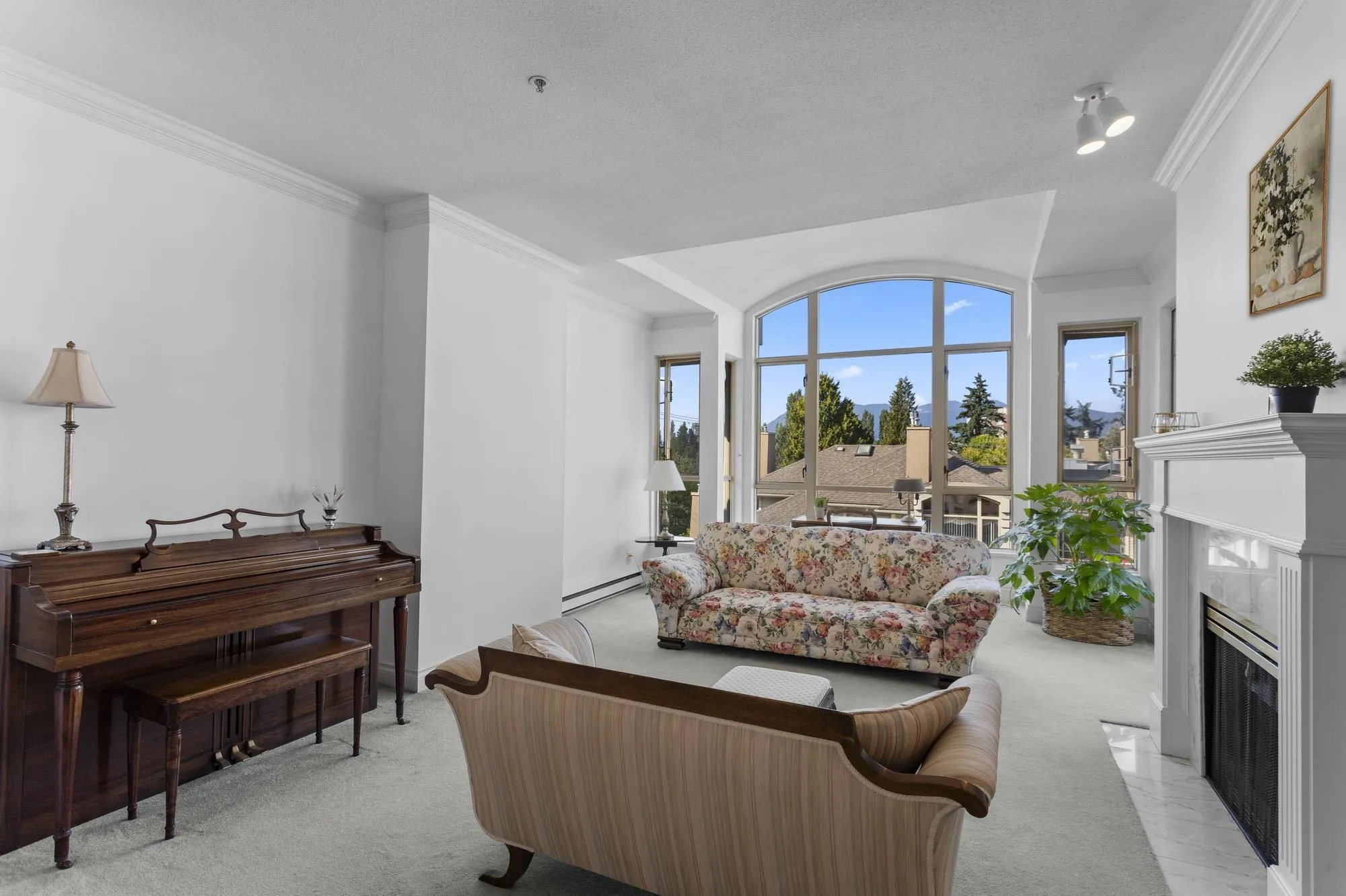 405 3777 W 8th Avenue